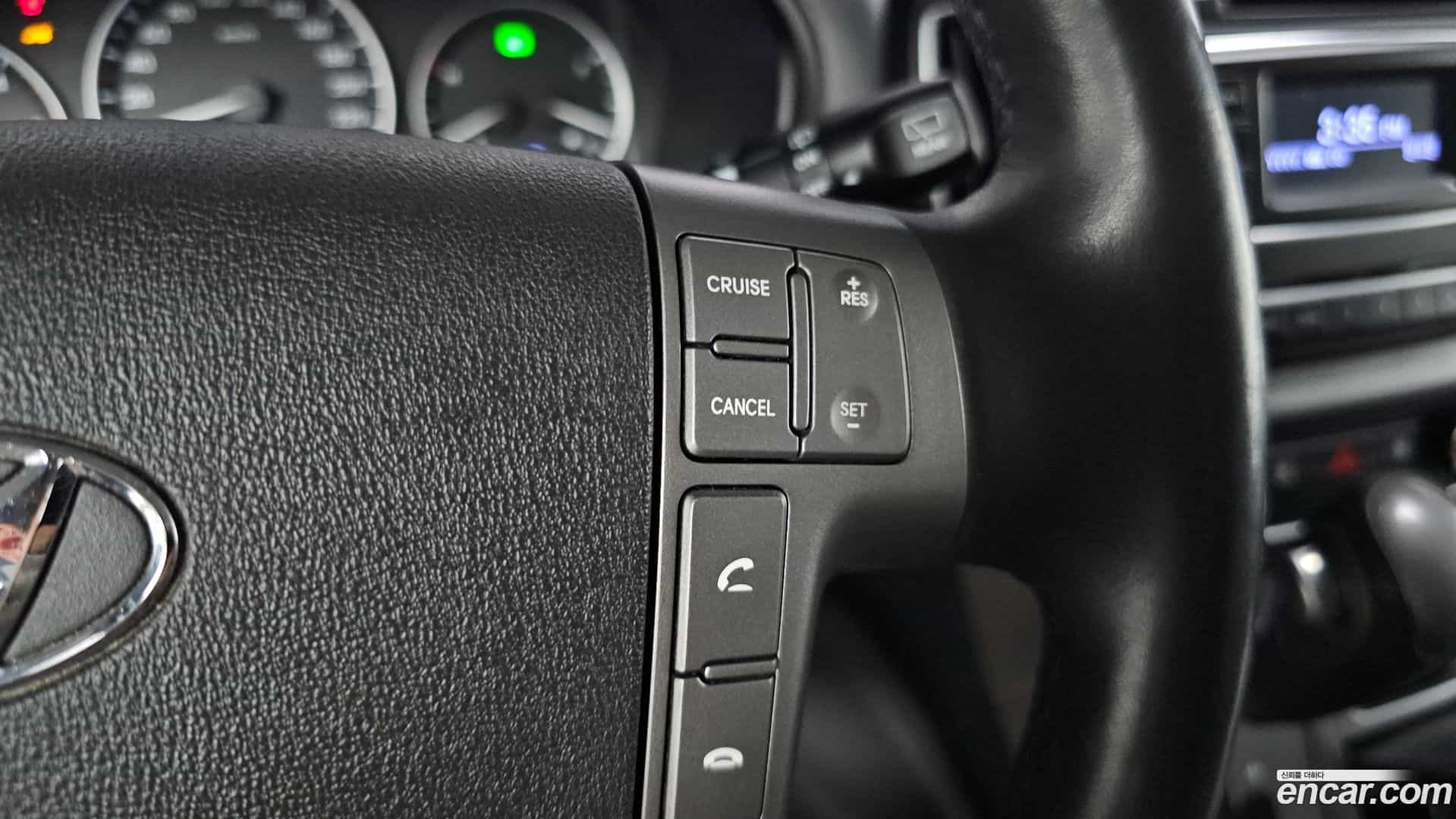 Starex Hyundai 2018.6-OPTION-019