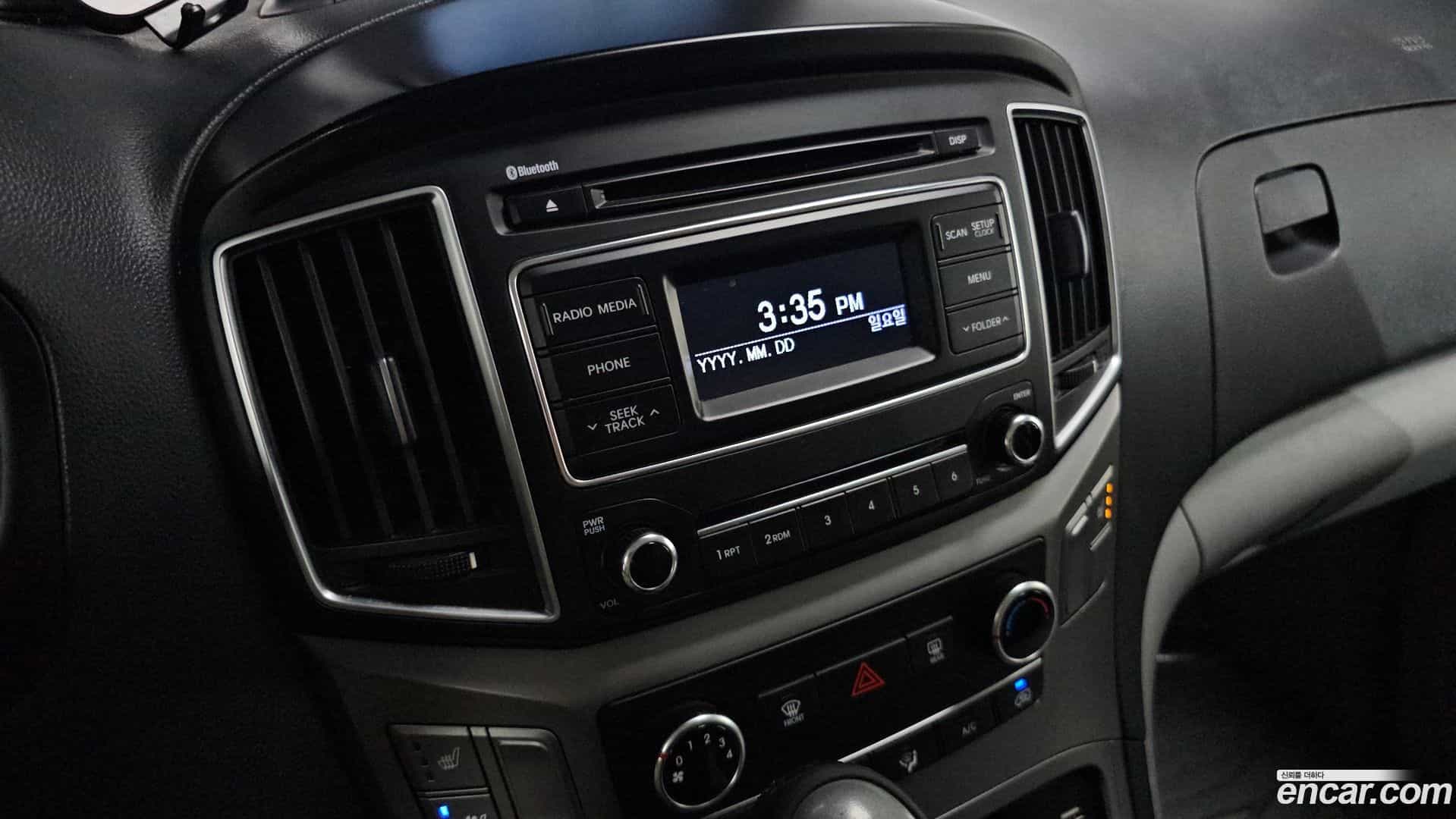 Starex Hyundai 2018.6-OPTION-020