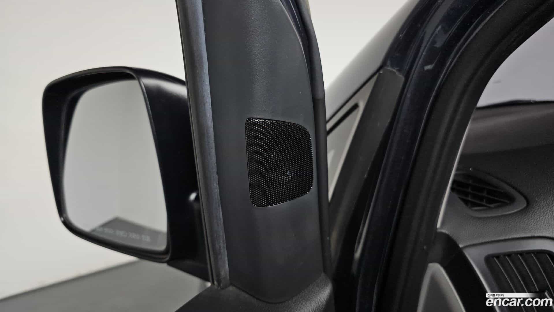 Starex Hyundai 2018.6-OPTION-023