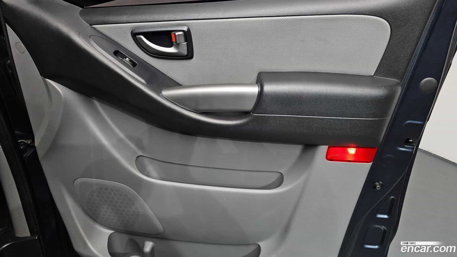 Starex Hyundai 2018.6-INNER-035