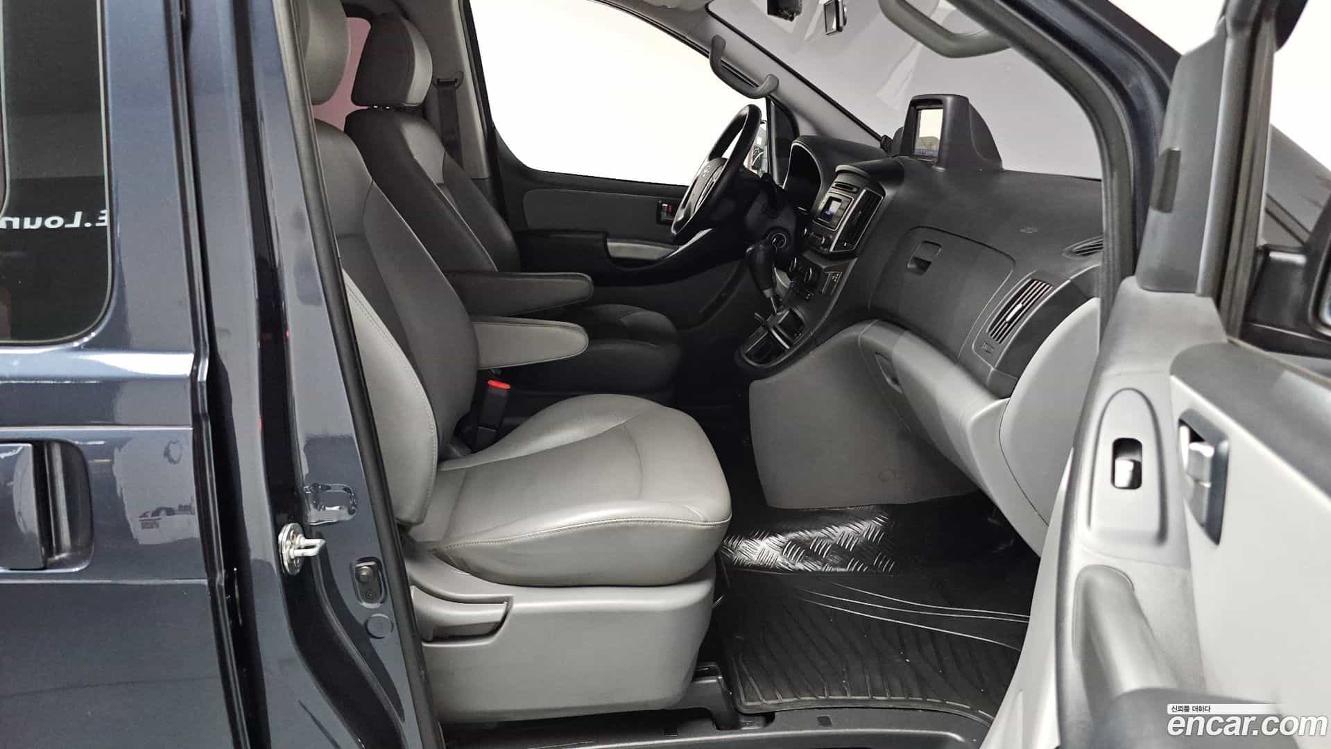 Starex Hyundai 2018.6-INNER-036
