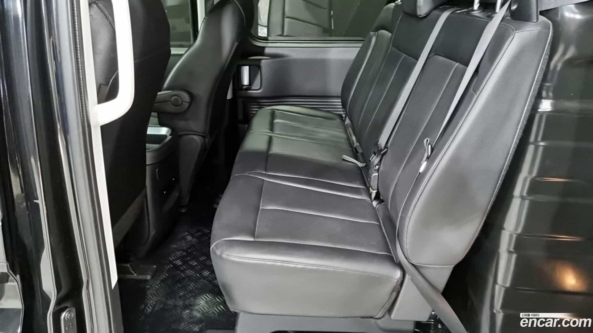 Staria Hyundai 2022.3-OPTION-015