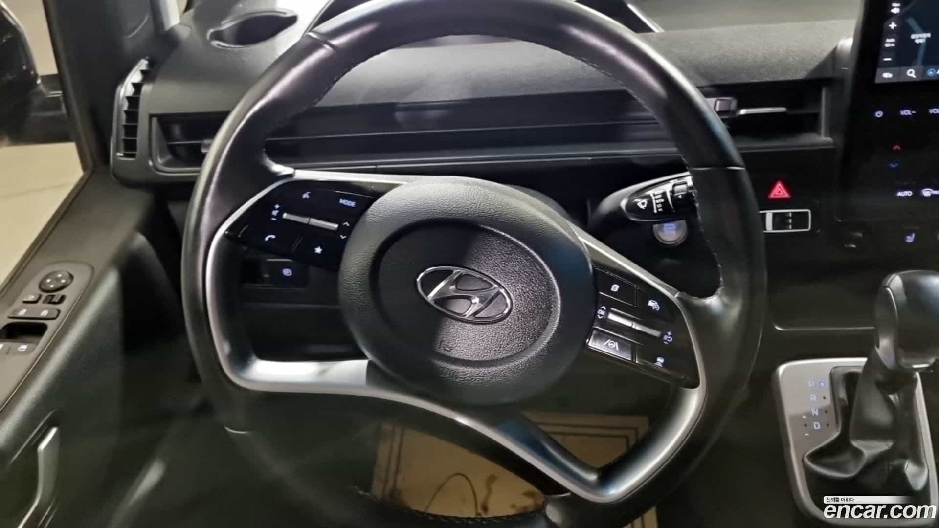Staria Hyundai 2022.3-OPTION-018