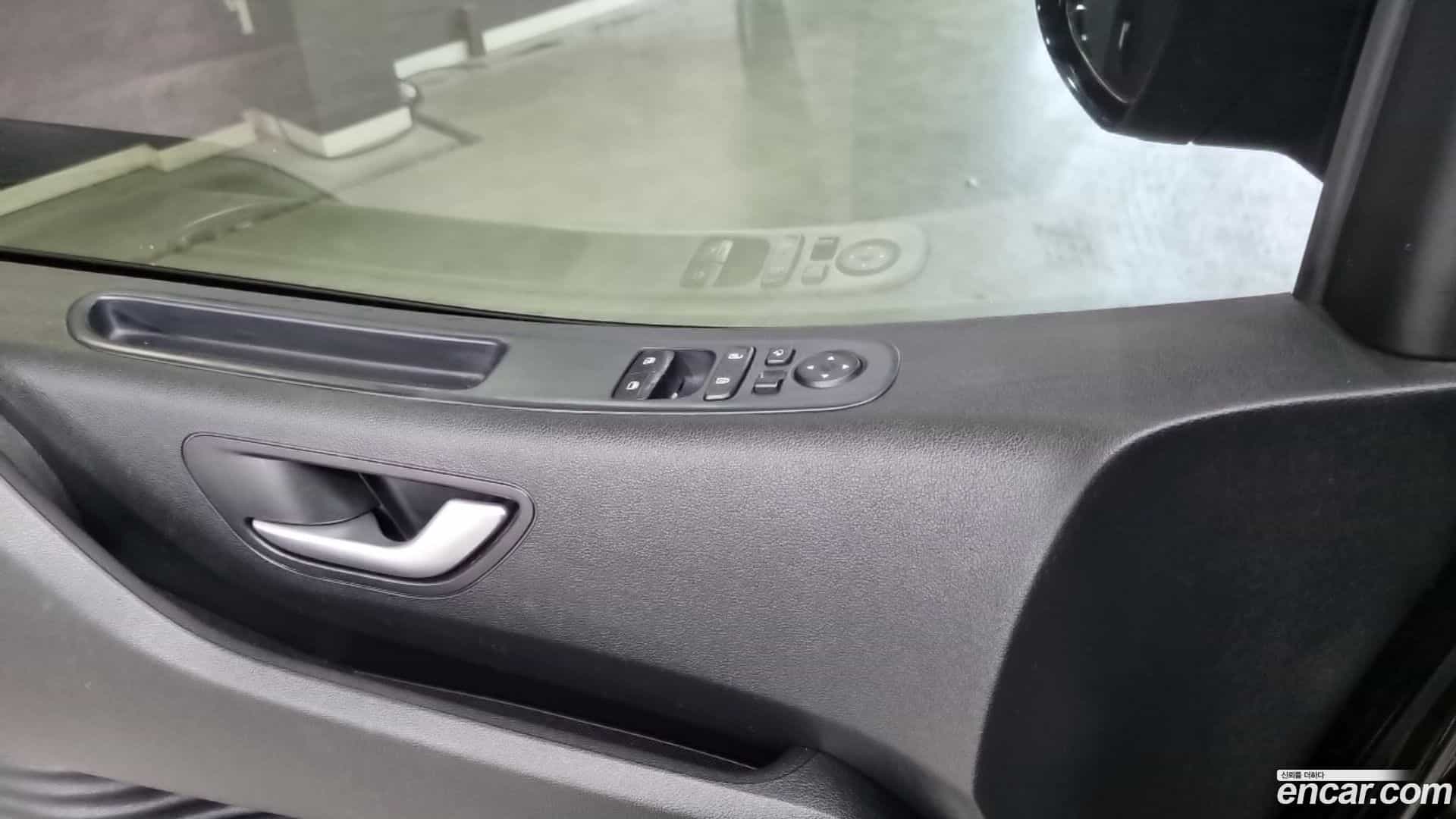 Staria Hyundai 2022.3-OPTION-021