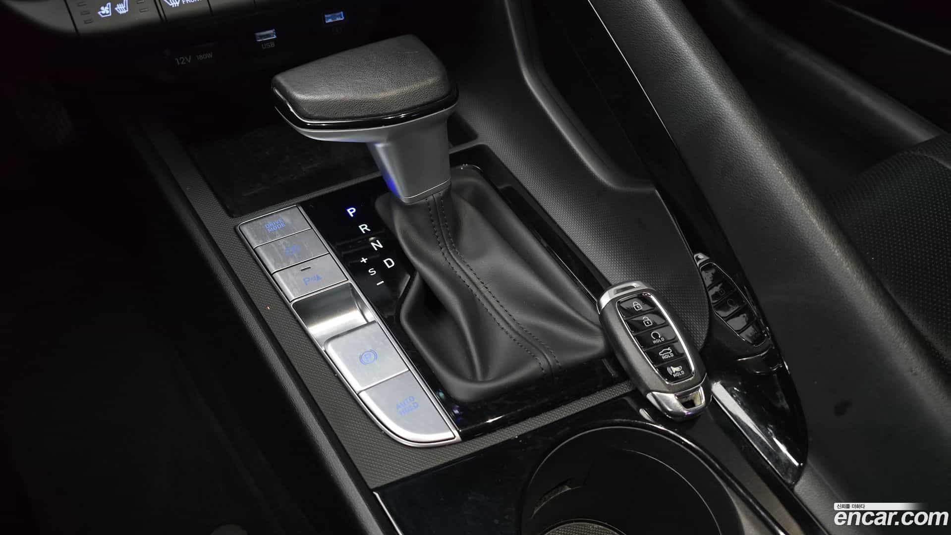 AVANTE Hyundai 2022.3-INNER-009