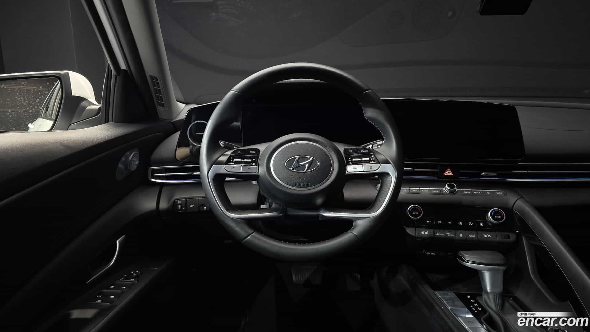 AVANTE Hyundai 2022.3-OPTION-017