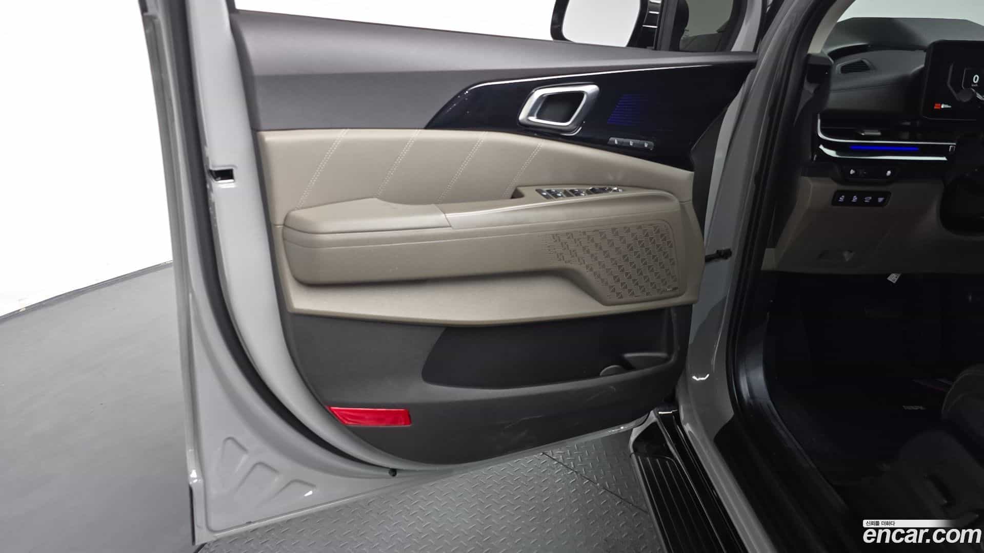 Canival Kia 2025.8-INNER-034