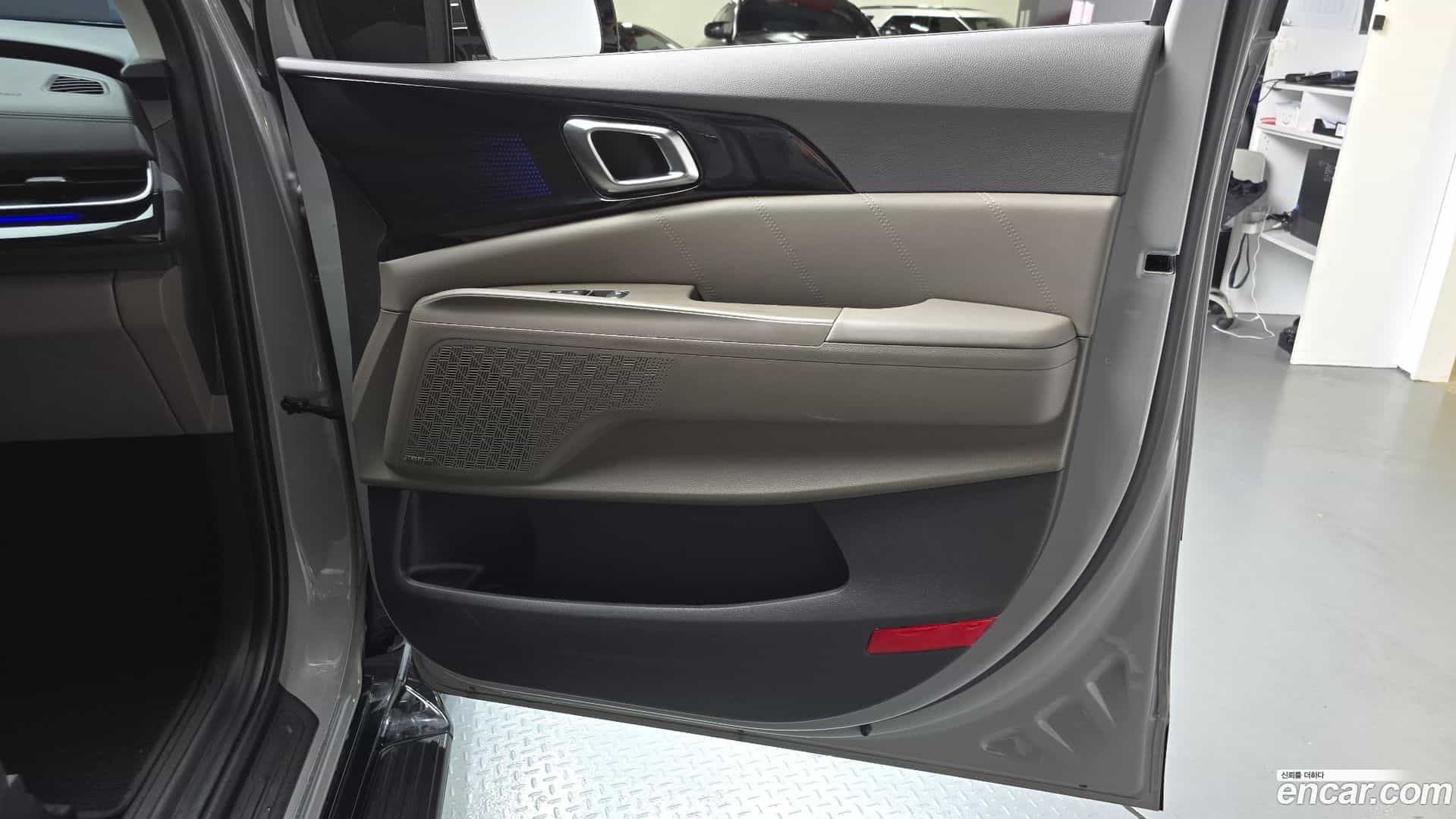 Canival Kia 2025.8-INNER-035