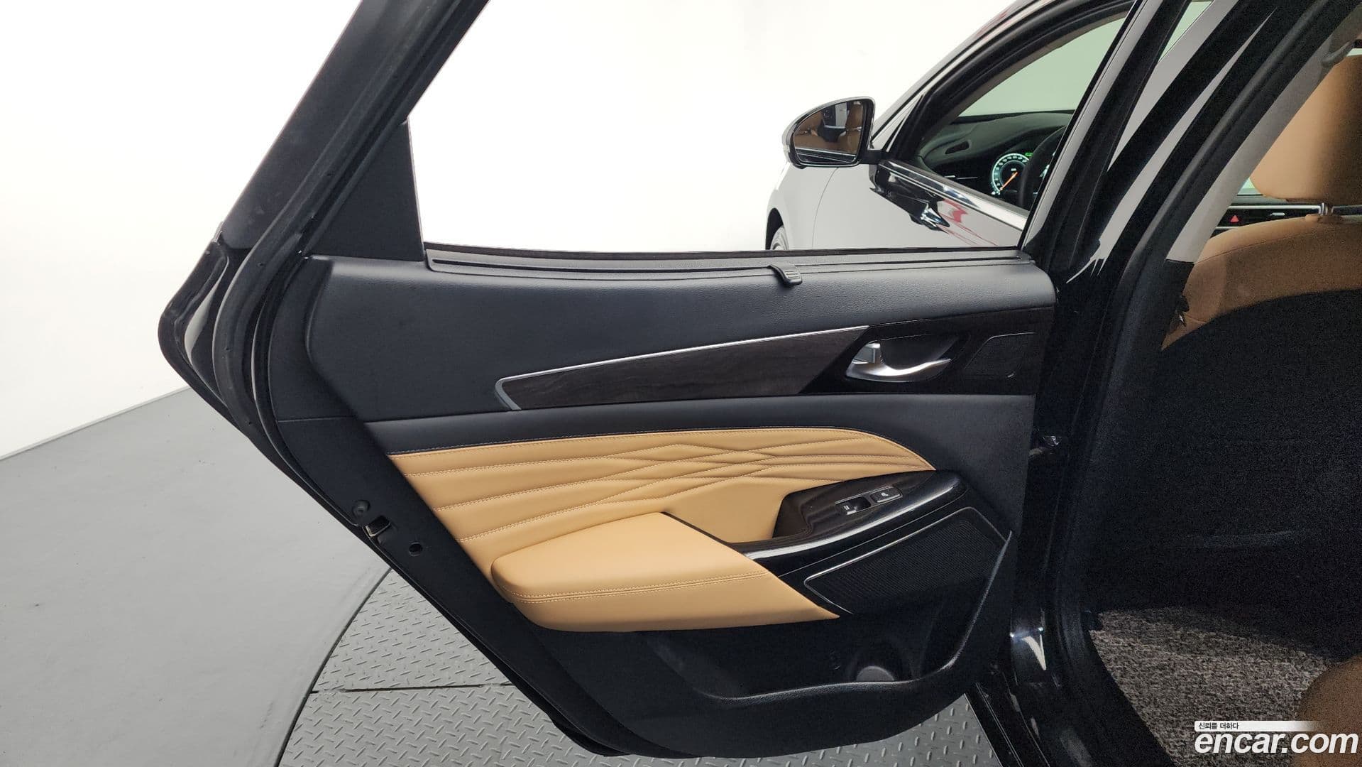 Main__Slider__Photo:K7 Kia 2019.8-24