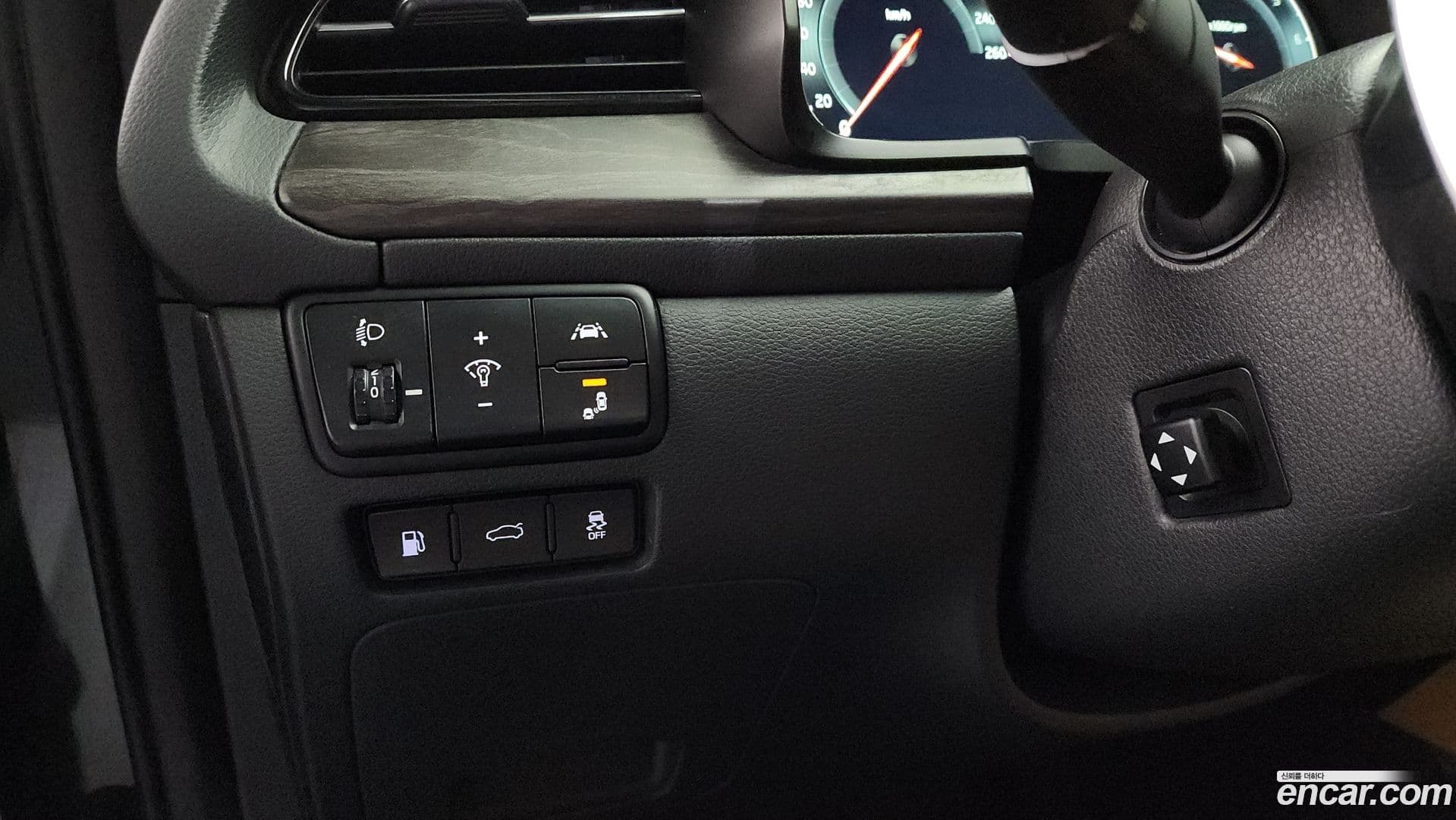 Main__Slider__Photo:K7 Kia 2019.8-28