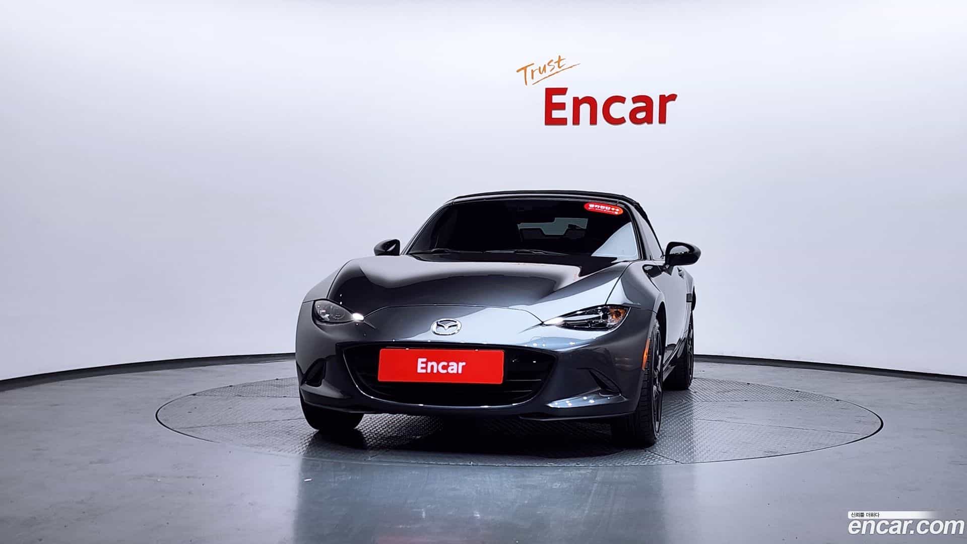 MX-5 Miata Mazda 2021.1-OUTER-003
