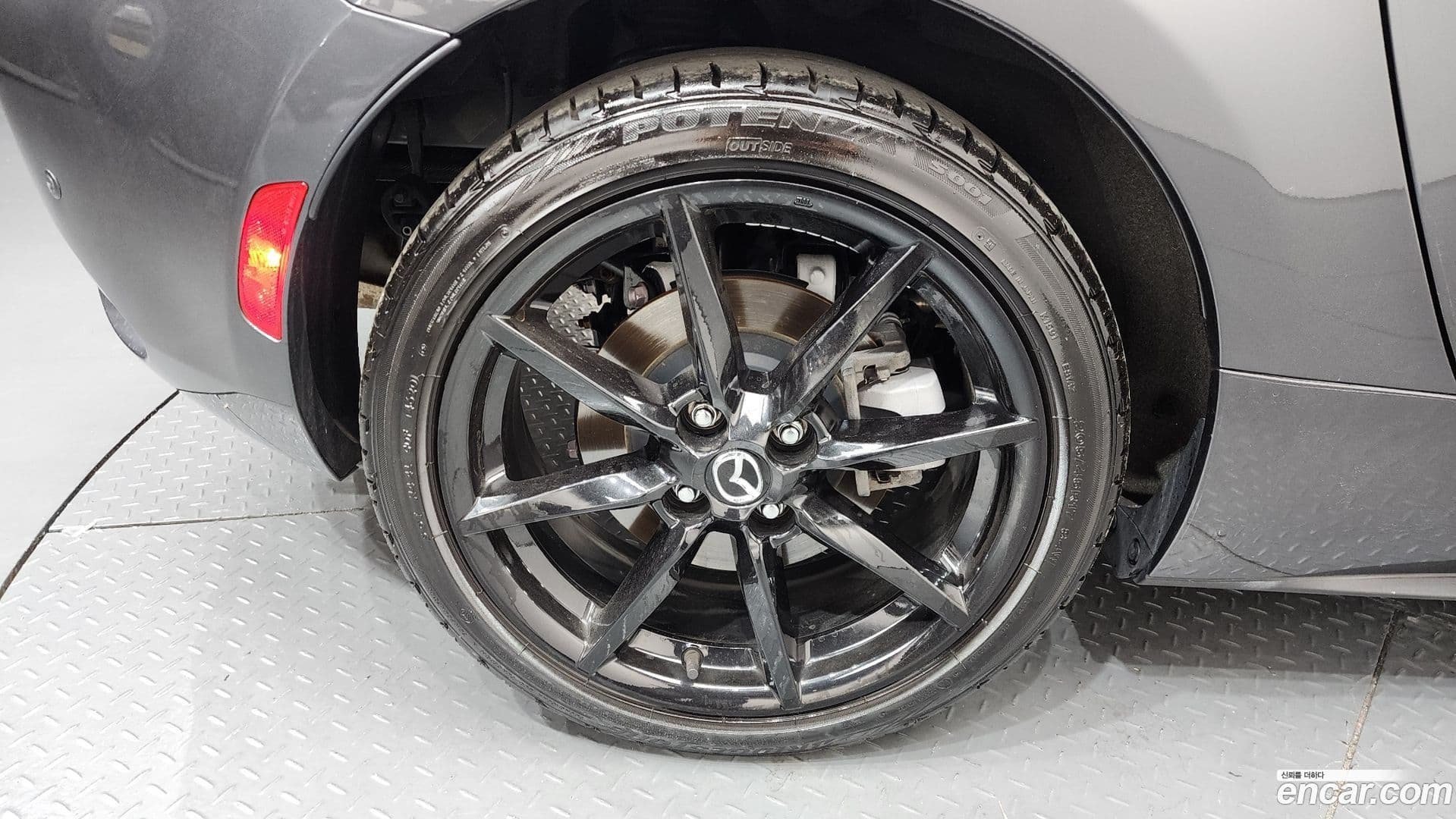 Main__Slider__Photo:MX-5 Miata Mazda 2021.1-4