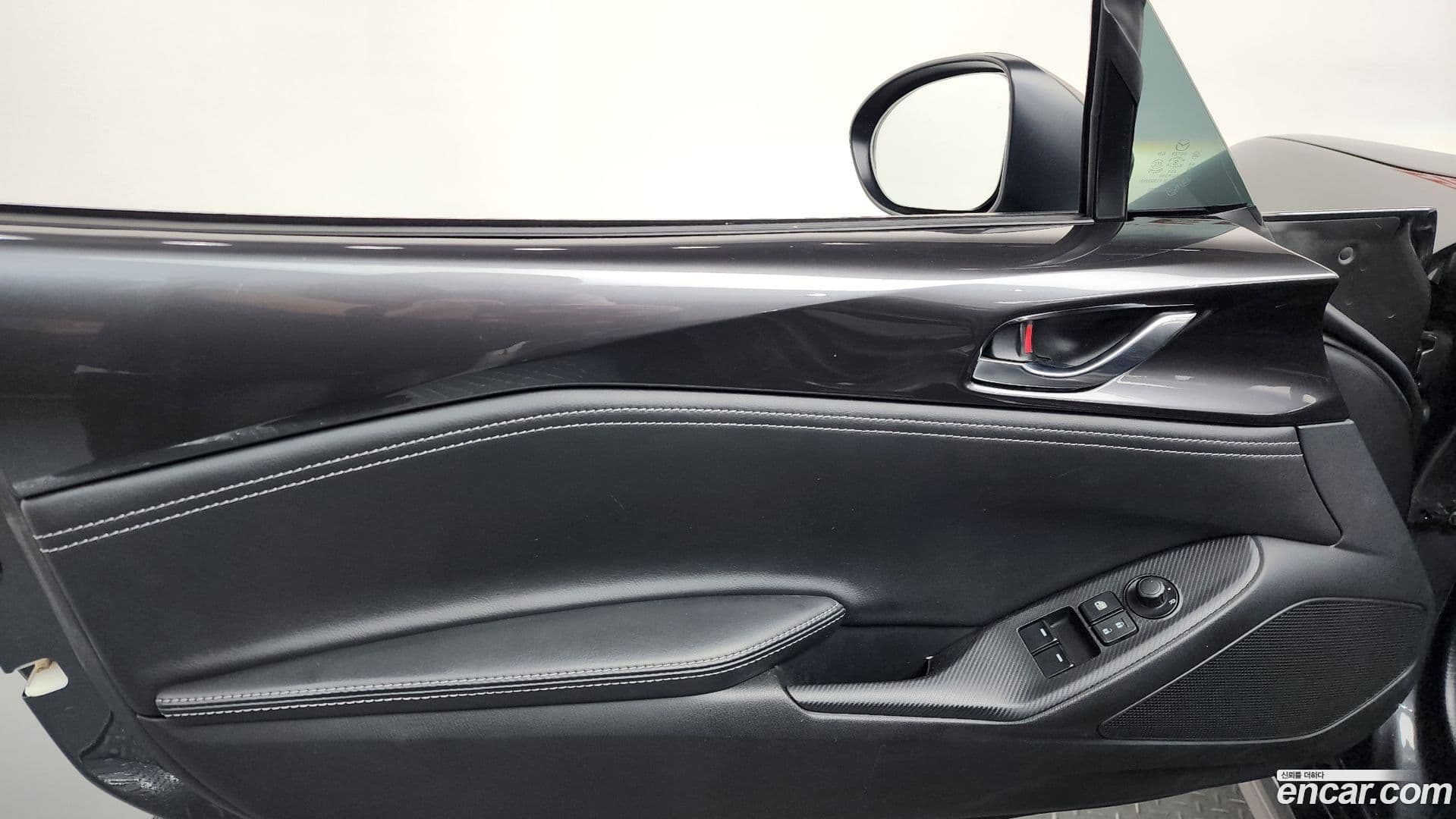 Main__Slider__Photo:MX-5 Miata Mazda 2021.1-23