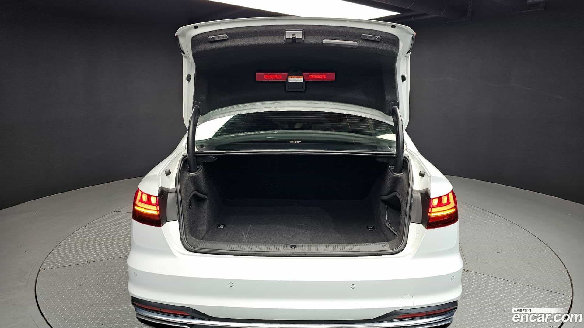 A4 Audi 2021.10-OPTION-024