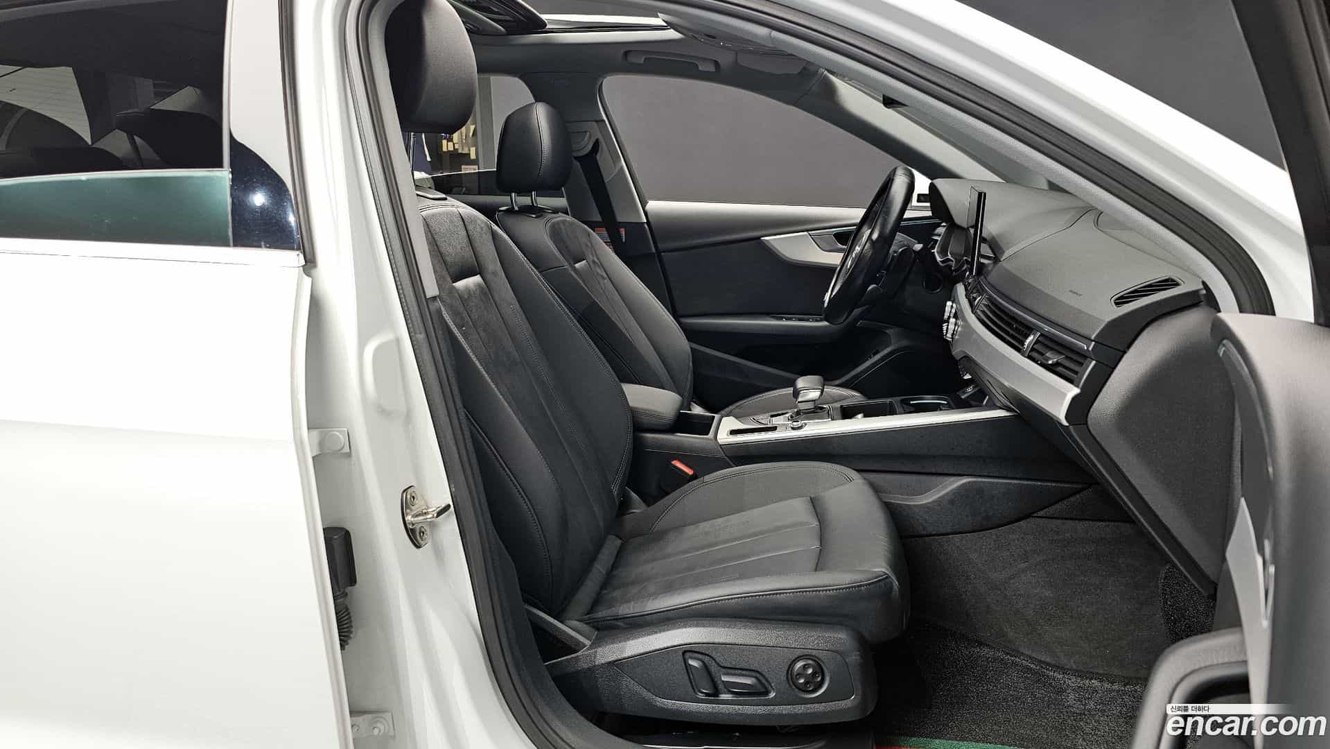 A4 Audi 2021.10-INNER-036