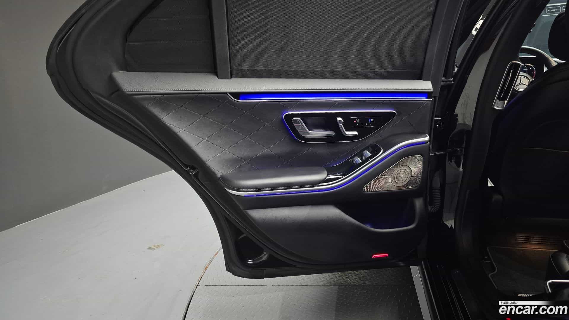 S-Class Mercedes-Benz 2022.2-INNER-035