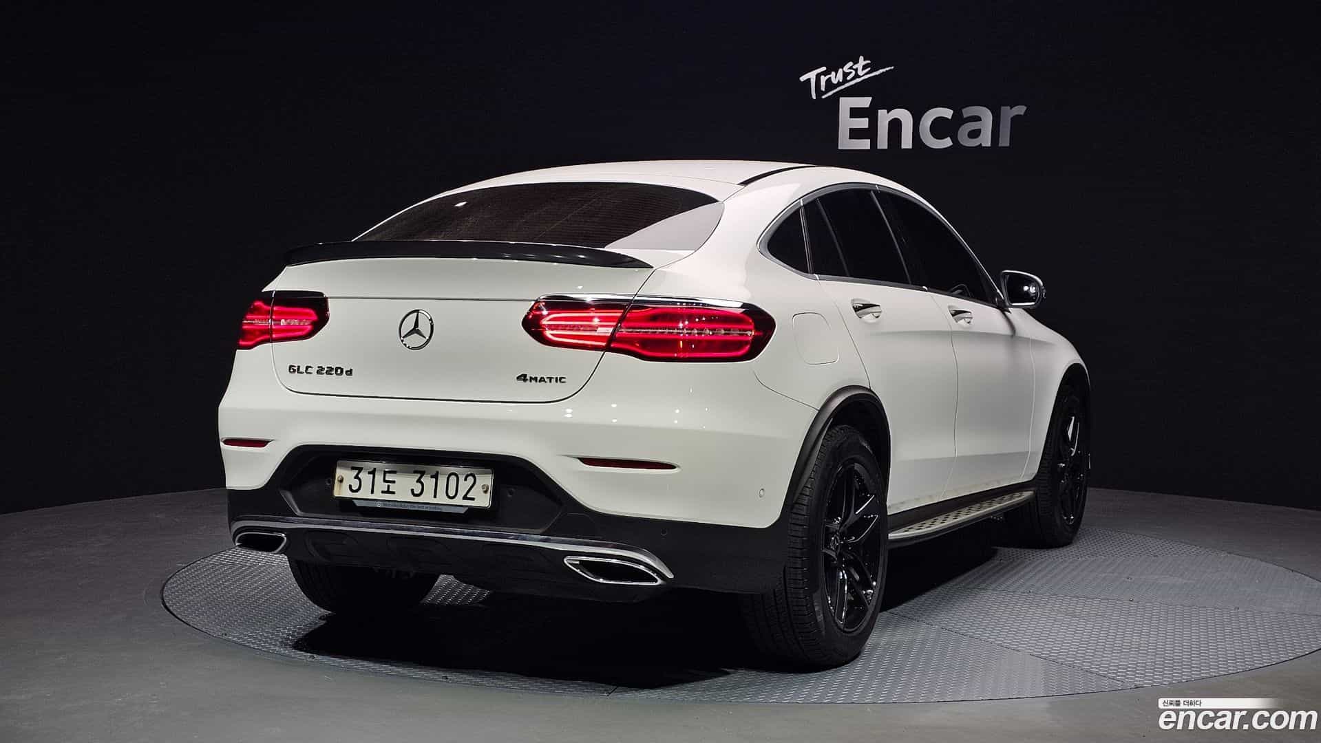 GLC-Class Mercedes-Benz 2018.5-OUTER-002
