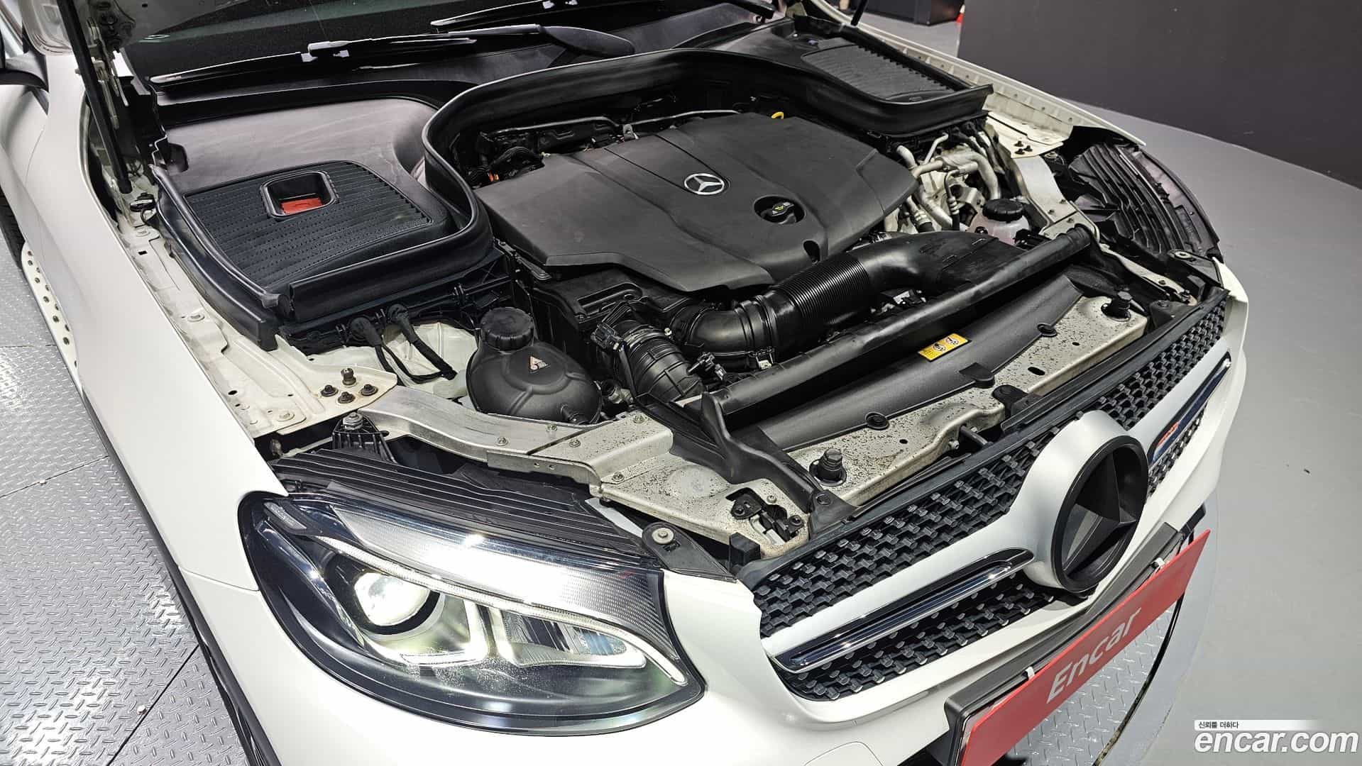 GLC-Class Mercedes-Benz 2018.5-OUTER-006