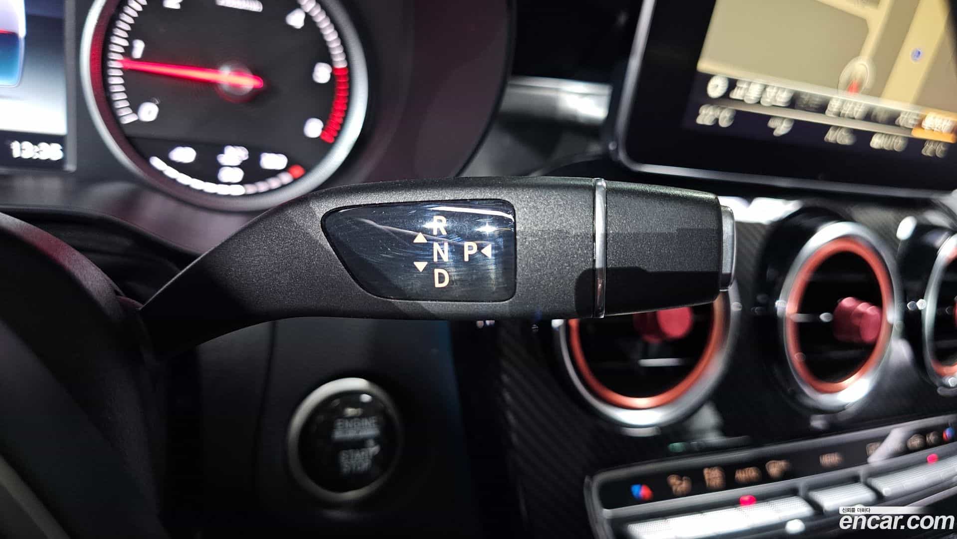 GLC-Class Mercedes-Benz 2018.5-INNER-009