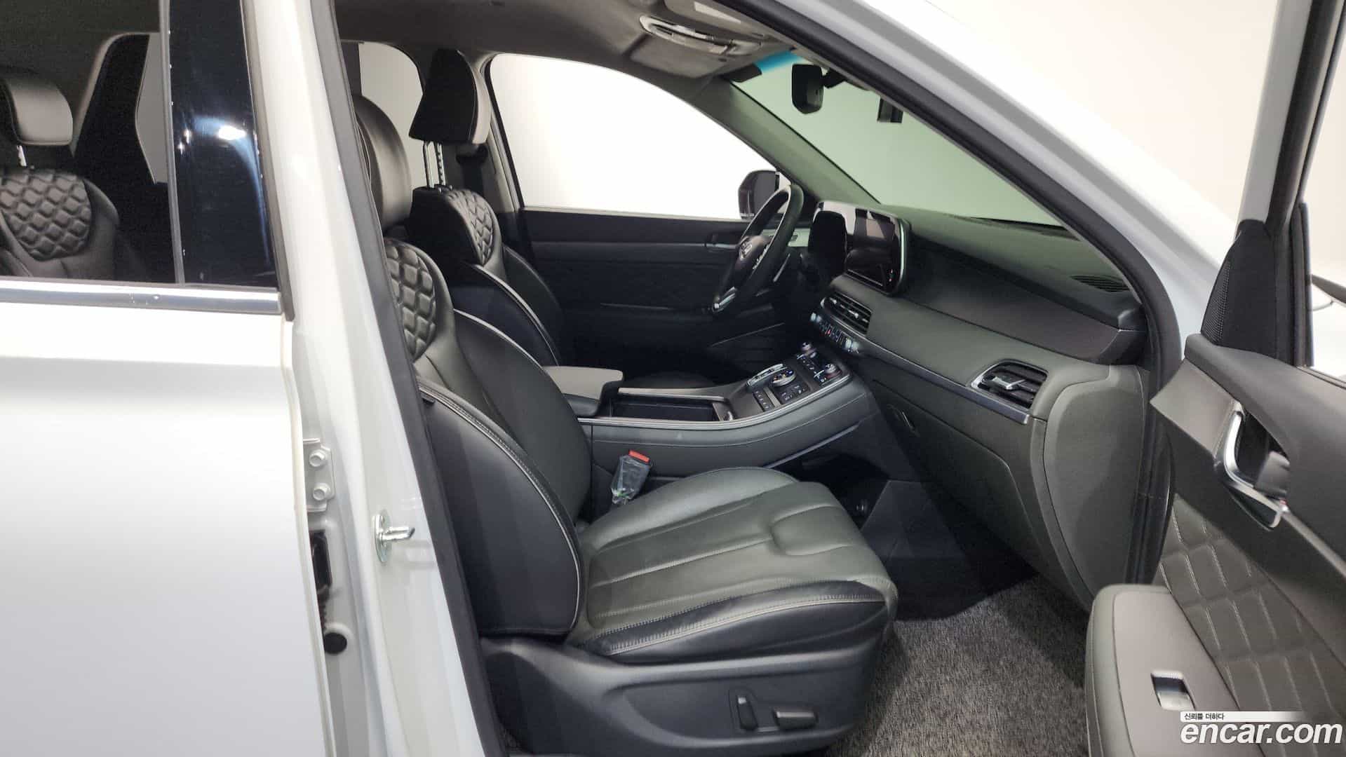 Palisade Hyundai 2021.0-INNER-036