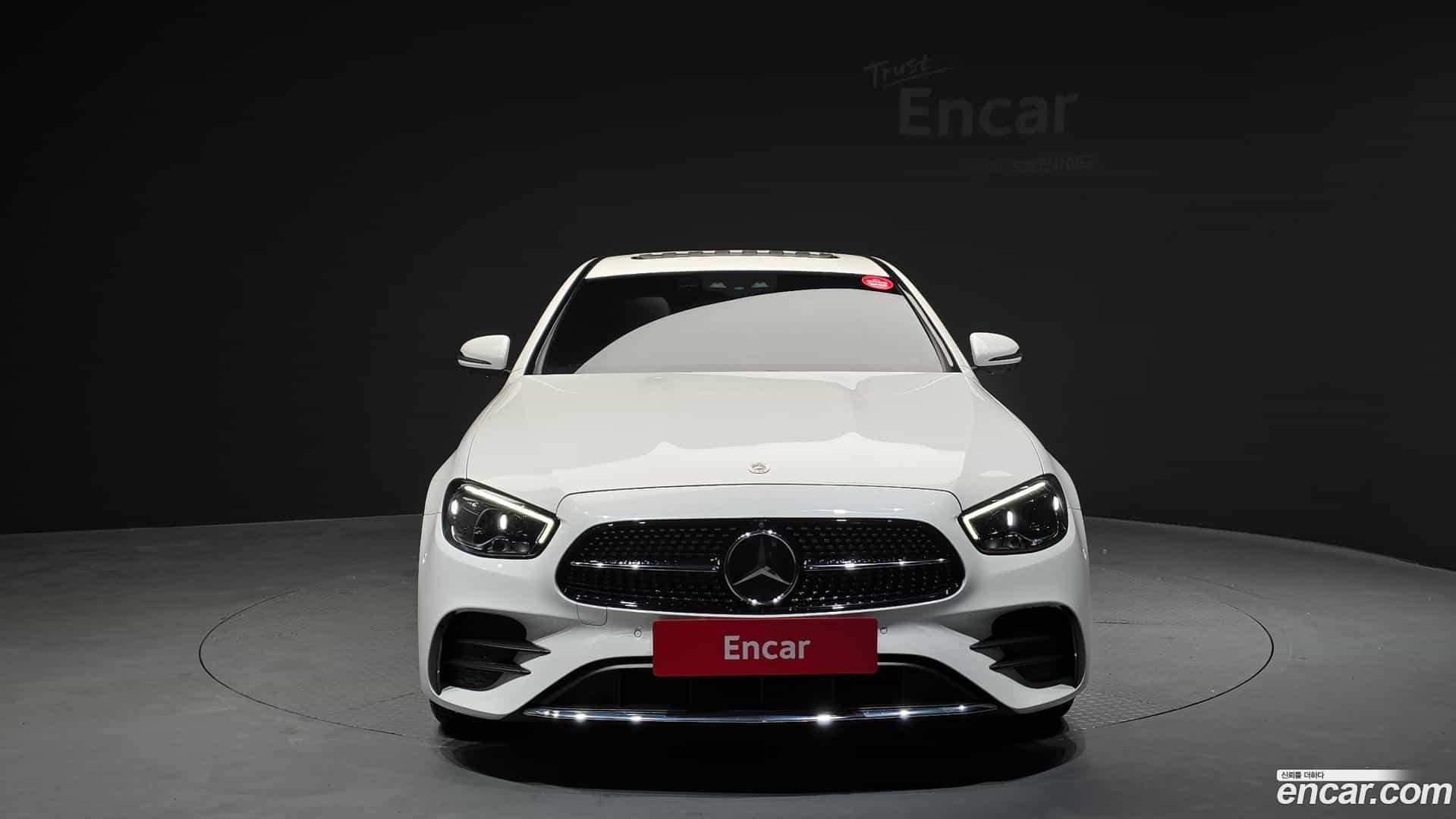 E-Class Mercedes-Benz 2022.9-OUTER-003