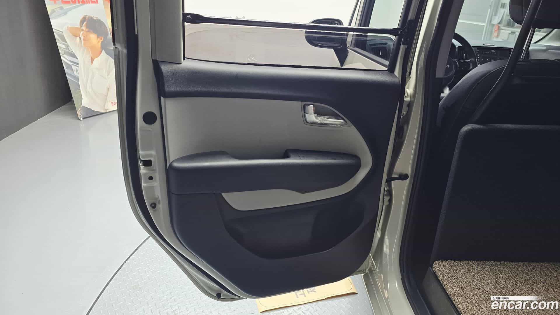 RAY Kia 2022.11-INNER-035