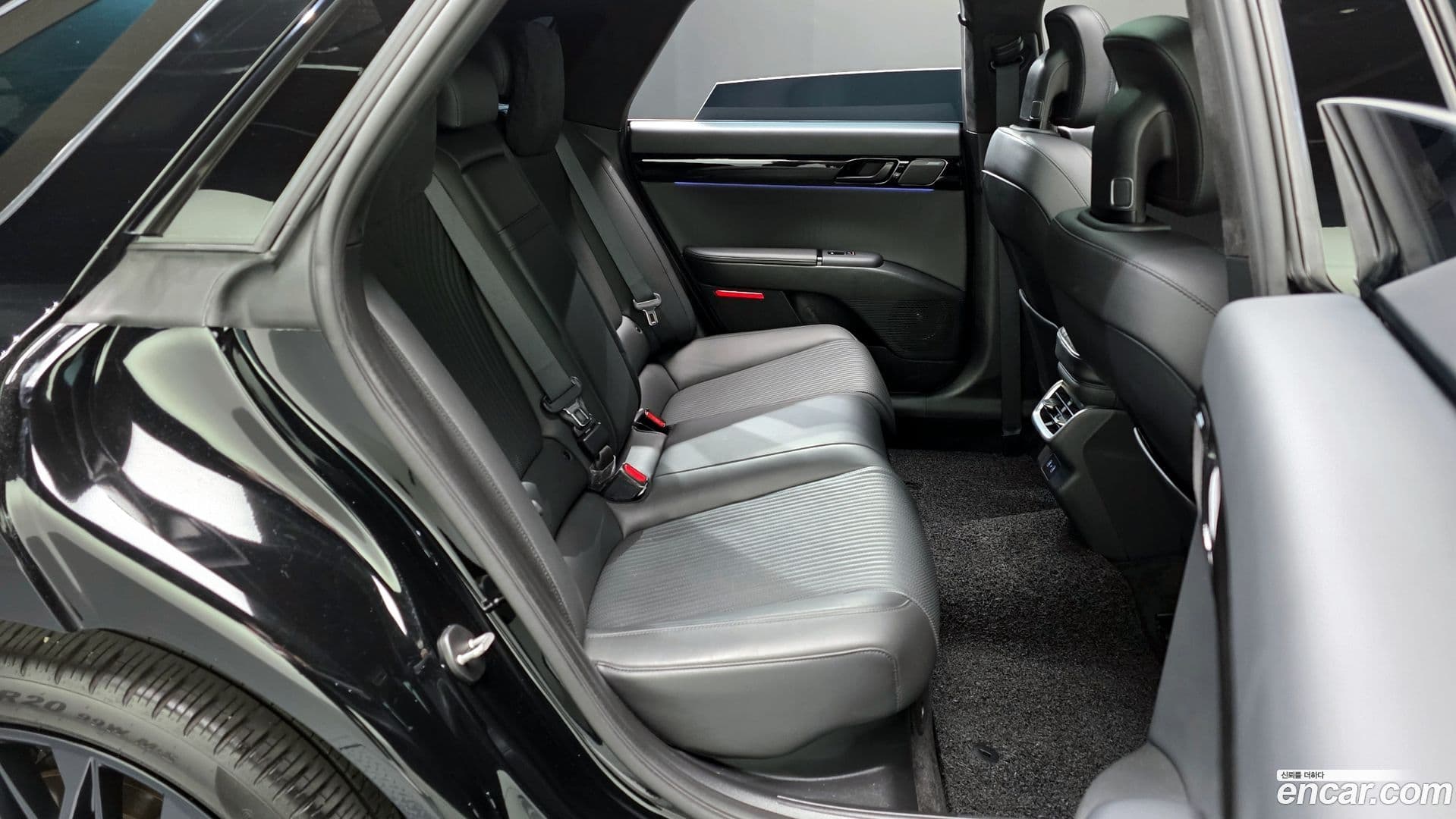 Main__Slider__Photo:Grandeur Hyundai 2023.6-10