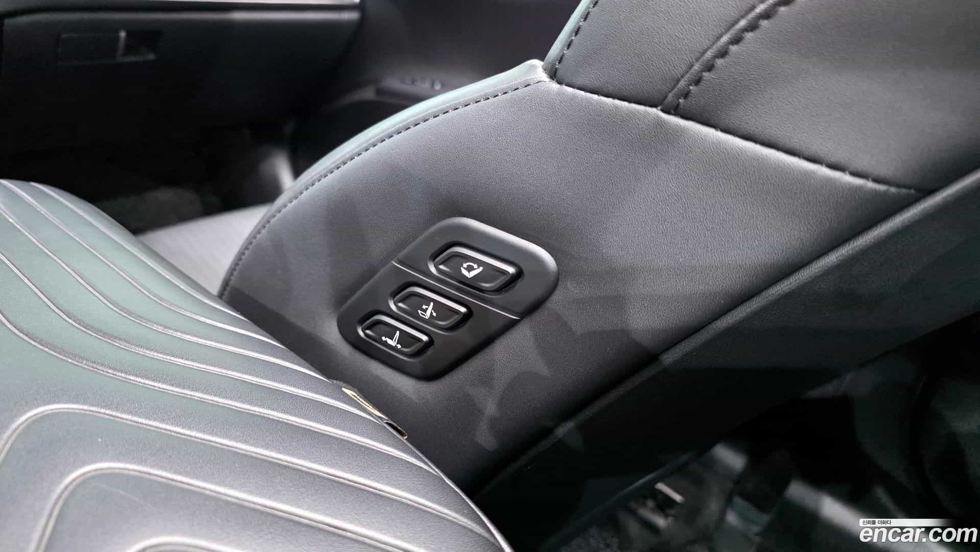 Grandeur Hyundai 2023.6-OPTION-043