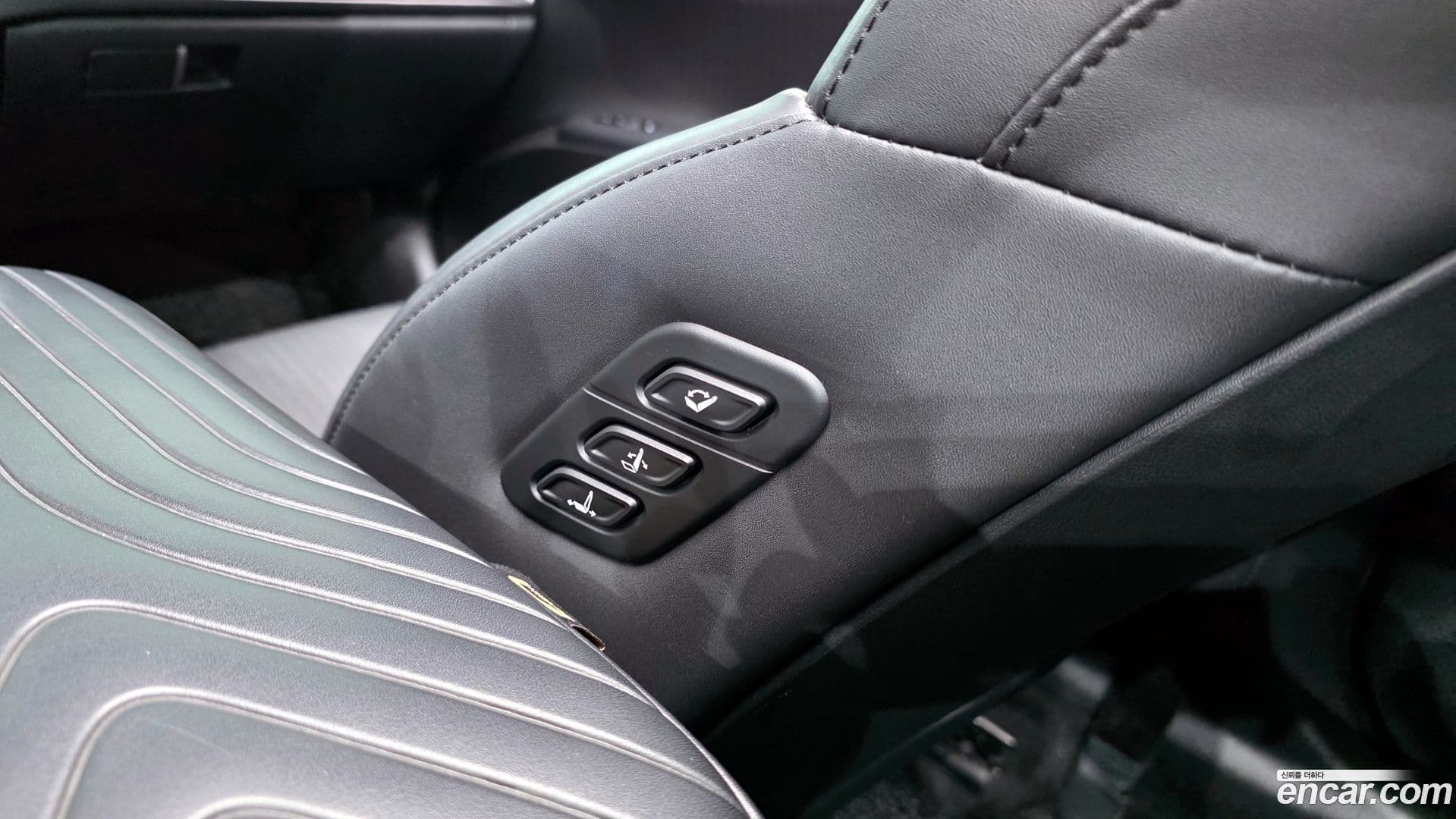 Main__Slider__Photo:Grandeur Hyundai 2023.6-29
