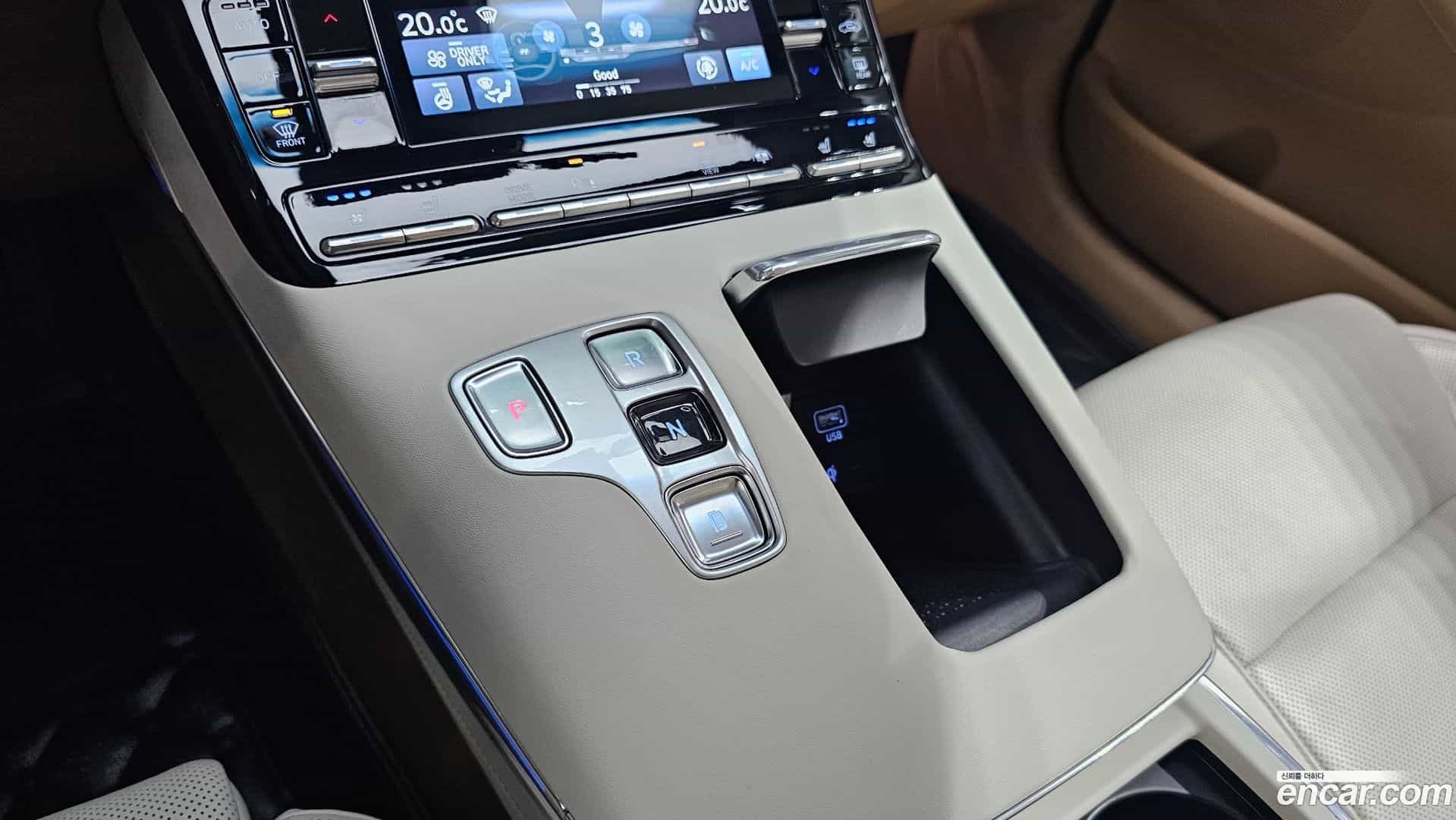 Grandeur Hyundai 2020.10-INNER-009