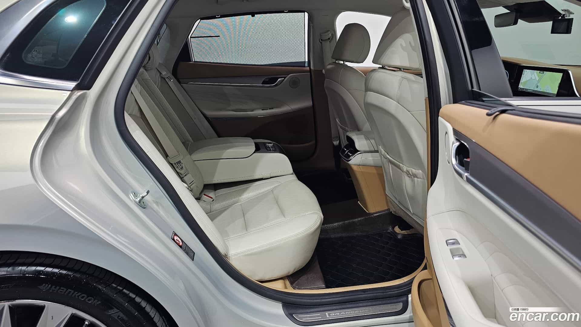 Grandeur Hyundai 2020.10-OPTION-015