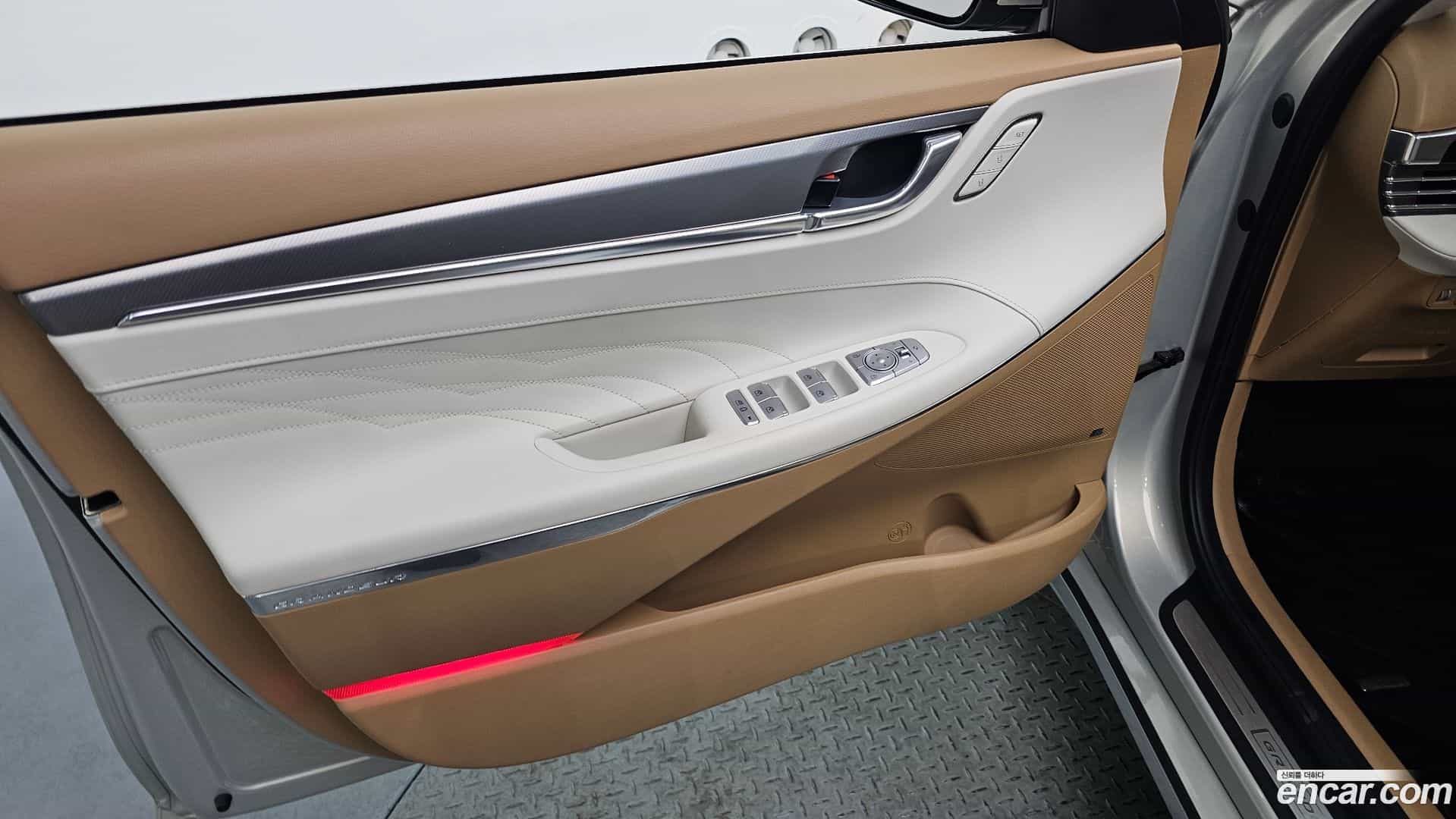 Grandeur Hyundai 2020.10-INNER-034
