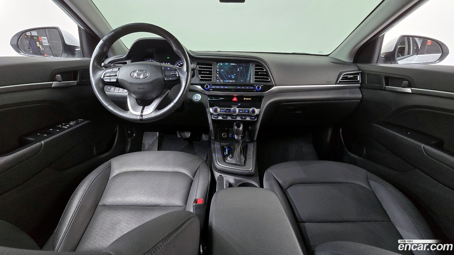 Main__Slider__Photo:AVANTE Hyundai 2019.9-6