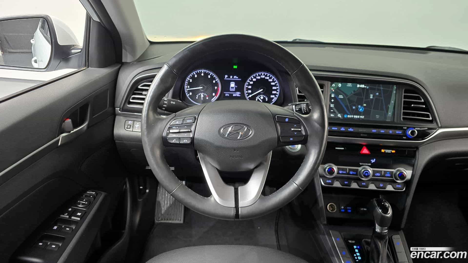 AVANTE Hyundai 2019.9-OPTION-016