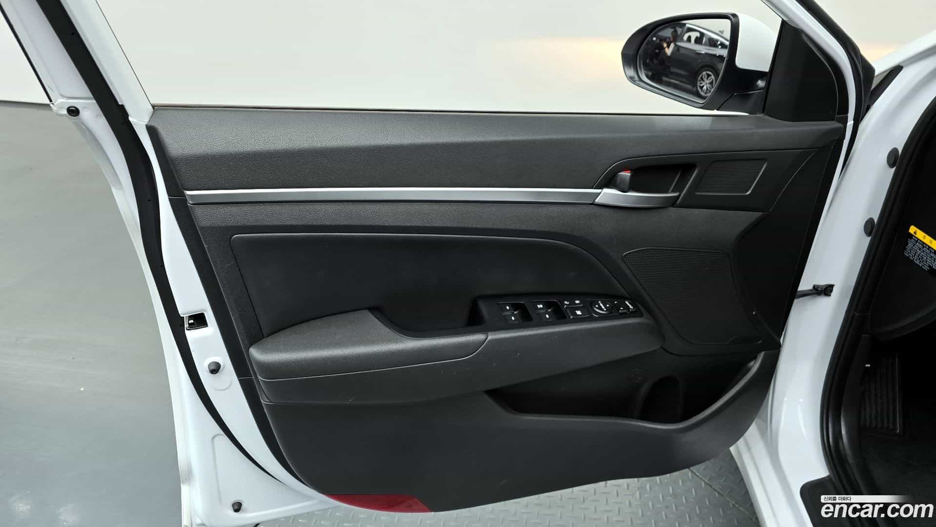 AVANTE Hyundai 2019.9-INNER-034