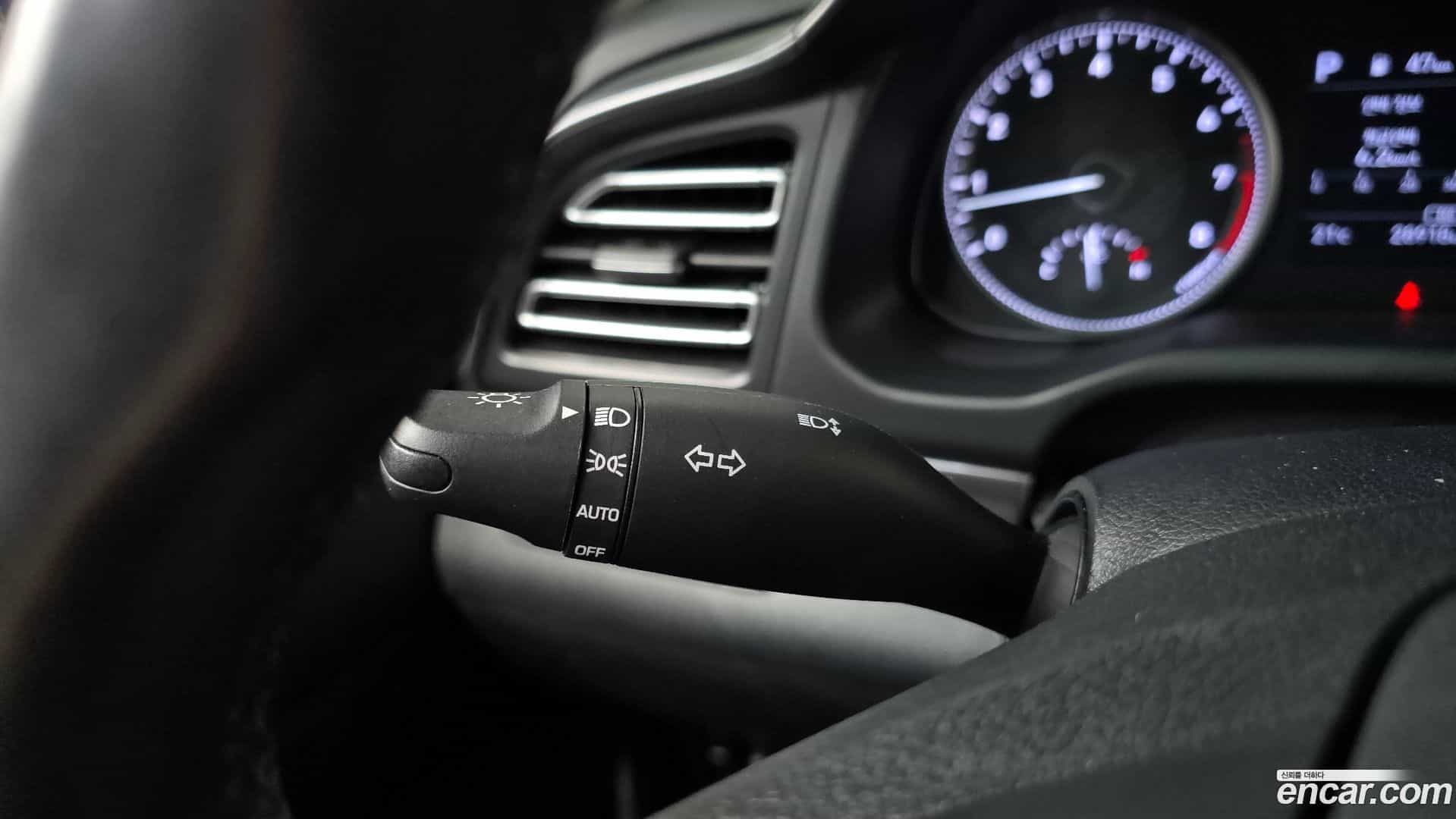 AVANTE Hyundai 2019.9-OPTION-041