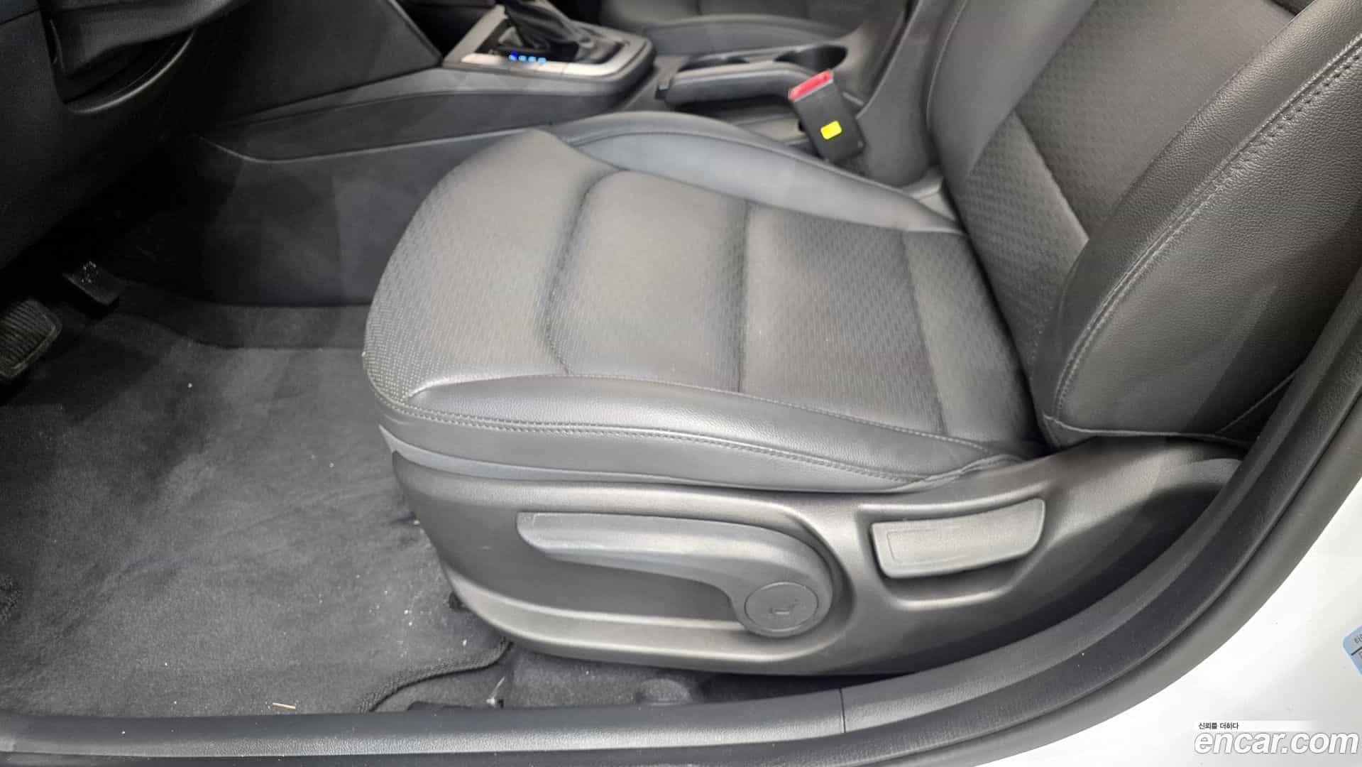 AVANTE Hyundai 2019.9-OPTION-045