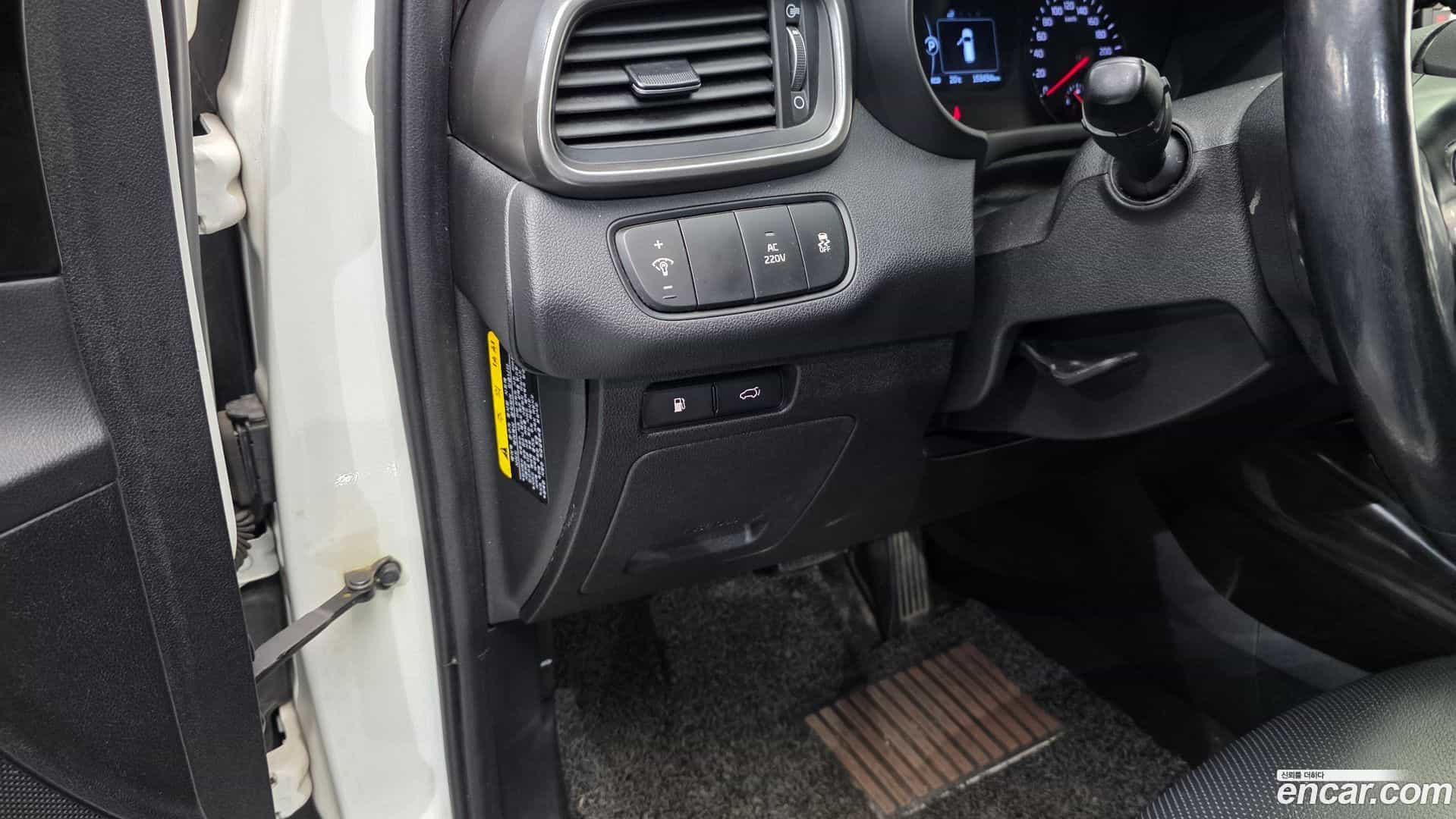 Sorento Kia 2015.8-OPTION-021
