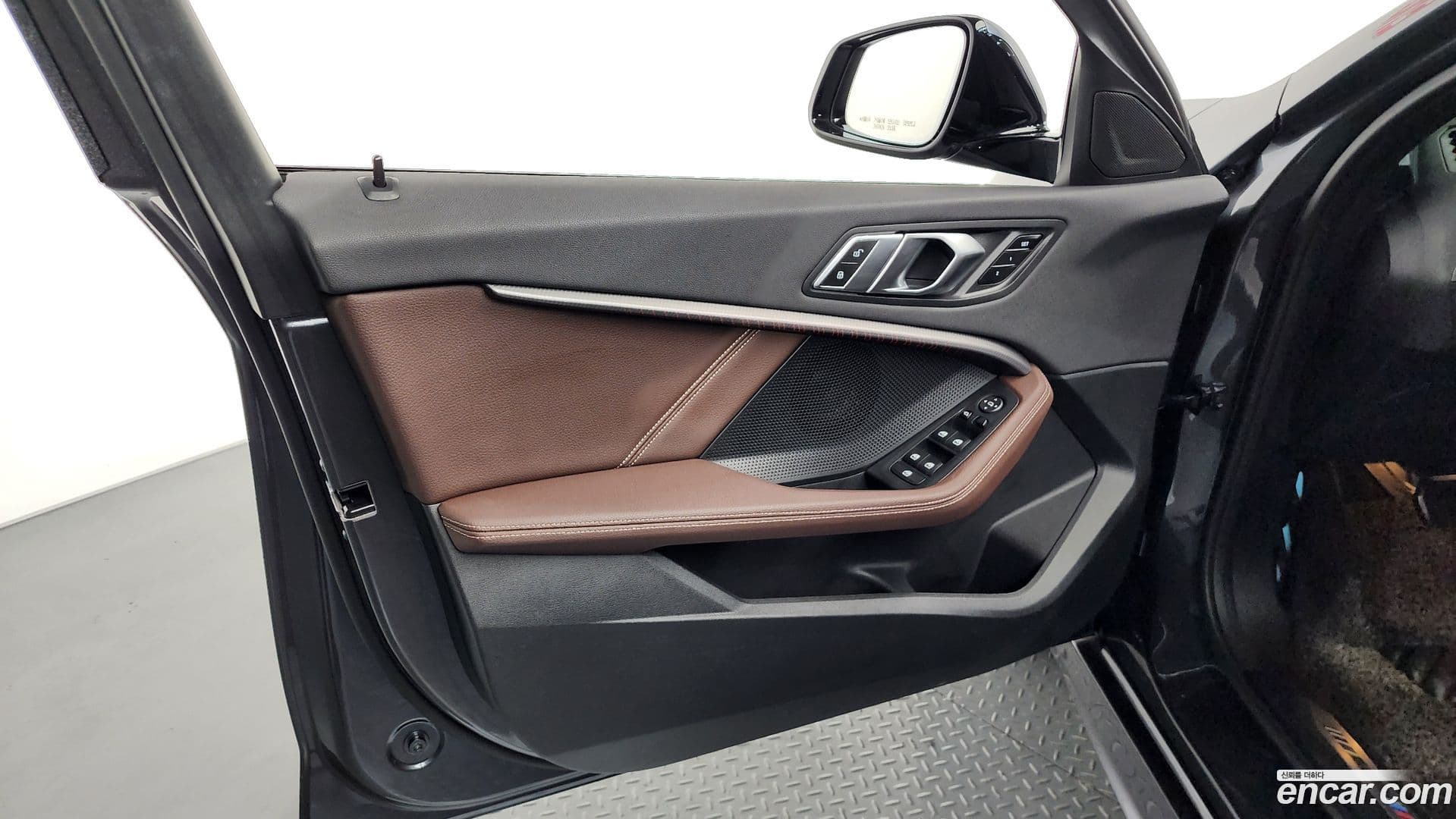 Main__Slider__Photo:1-Series BMW 2020.11-24