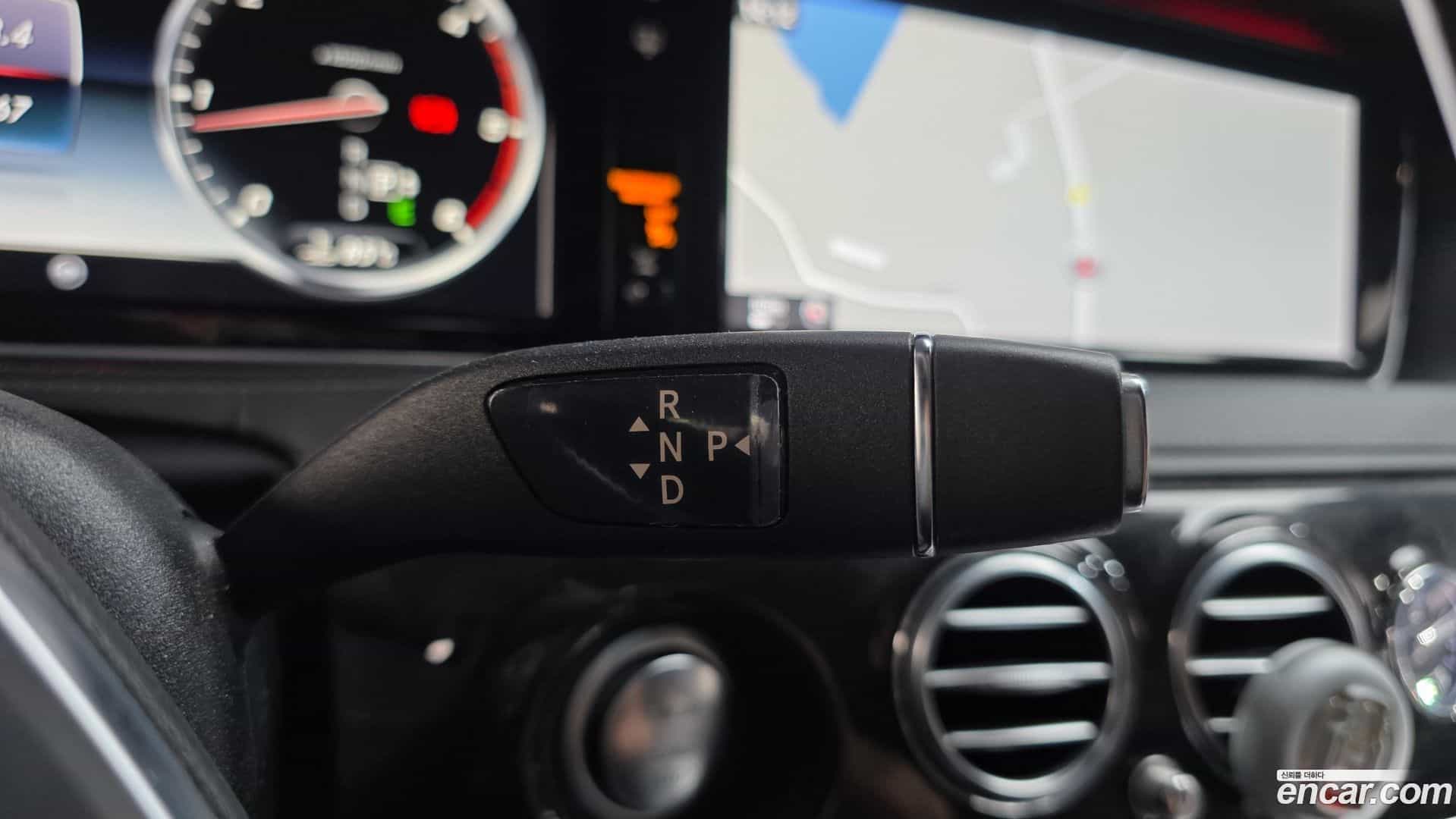 S-Class Mercedes-Benz 2015.10-INNER-009