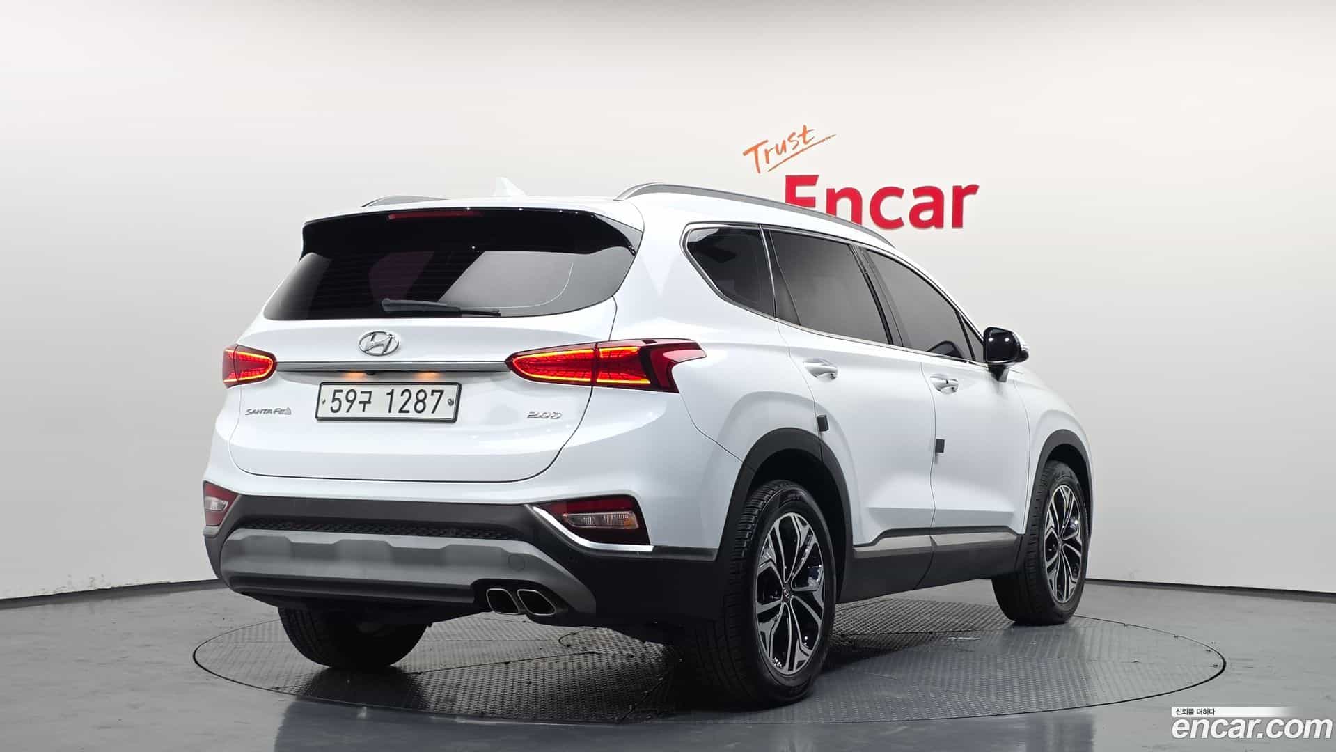 Santafe Hyundai 2019.2-OUTER-002