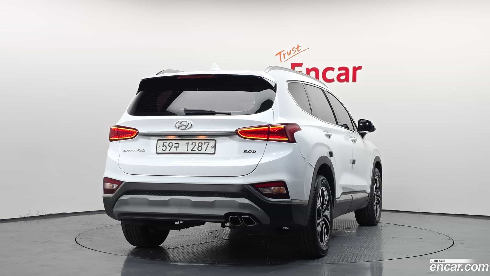 Santafe Hyundai 2019.2-OUTER-004