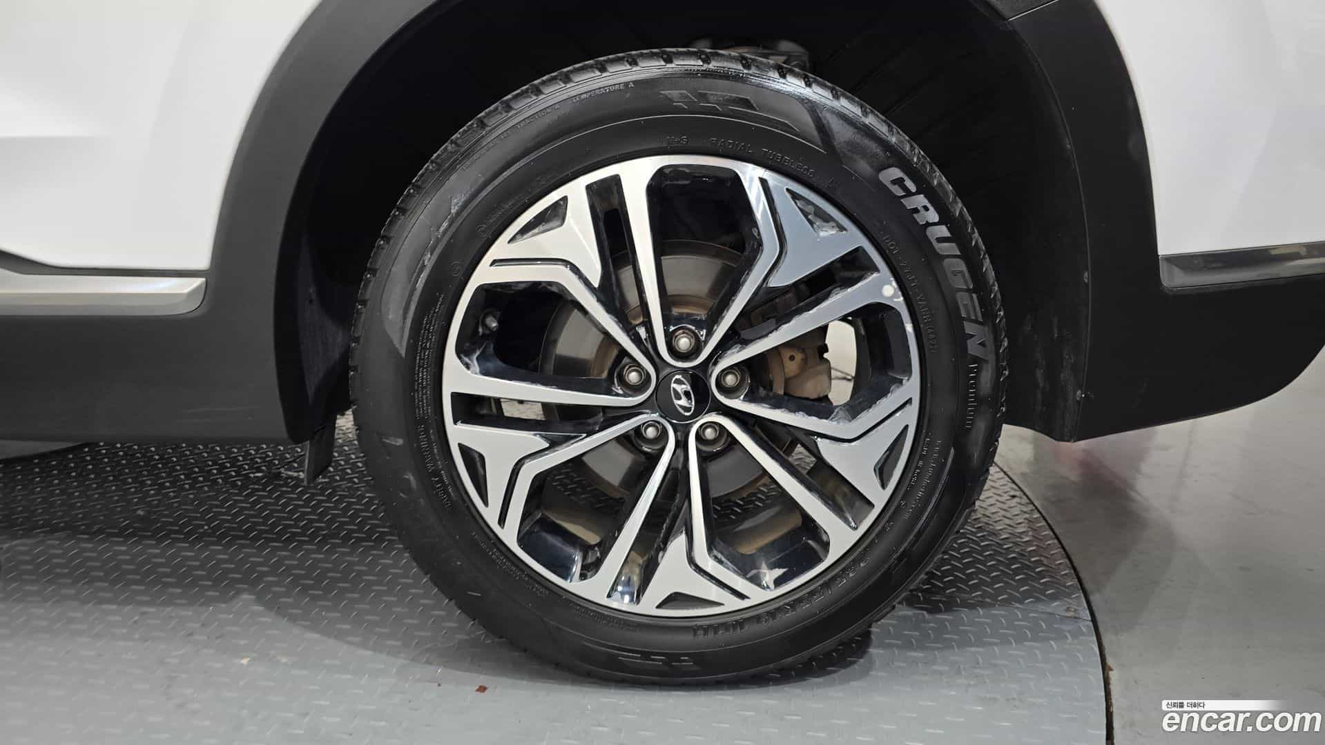 Santafe Hyundai 2019.2-OUTER-031