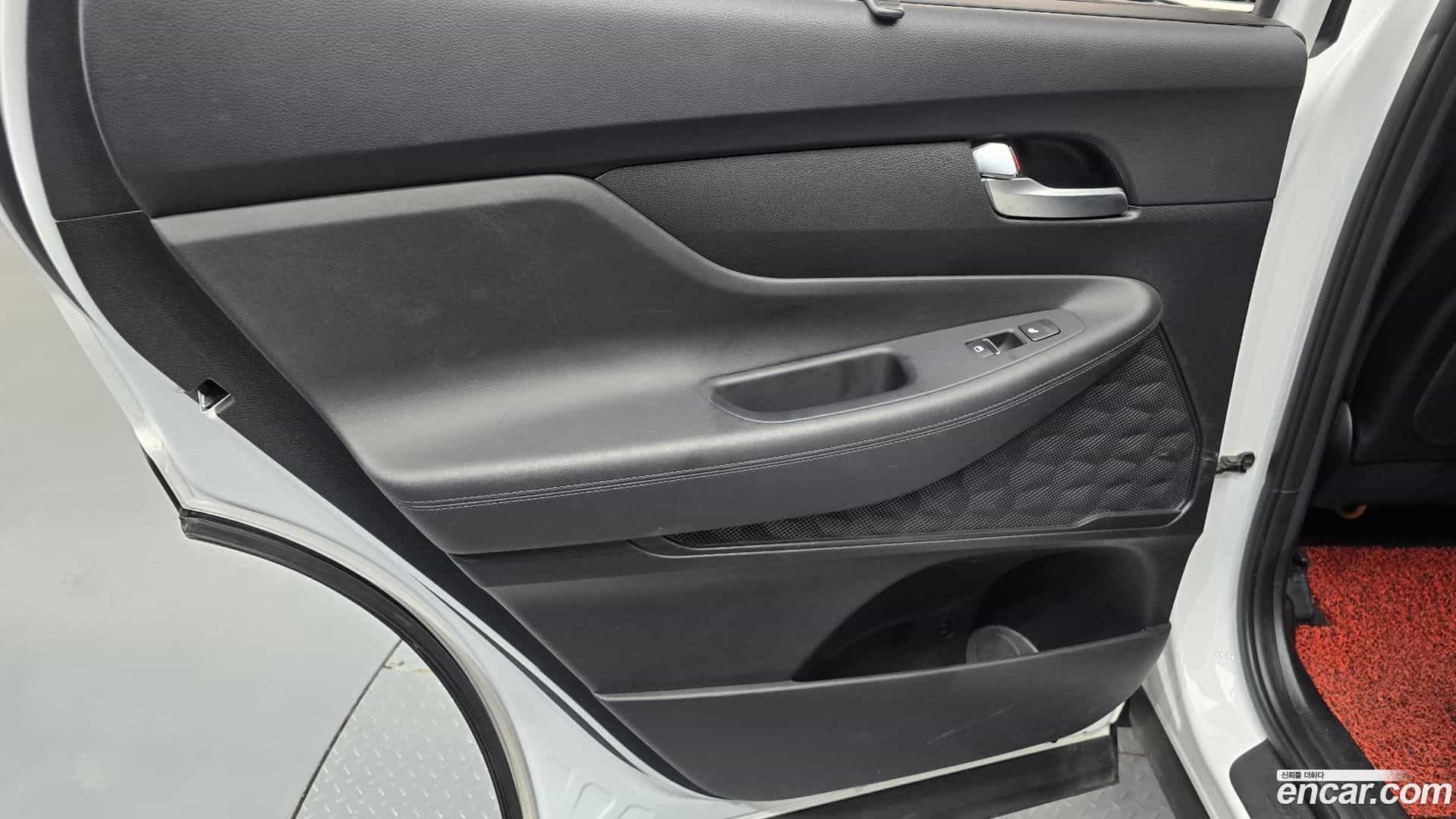 Santafe Hyundai 2019.2-INNER-035