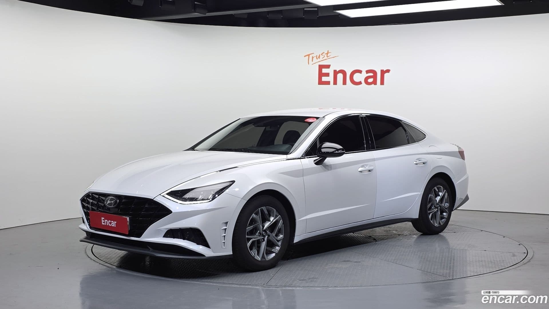 Main__Slider__Photo:Sonata Hyundai 2022.4-0