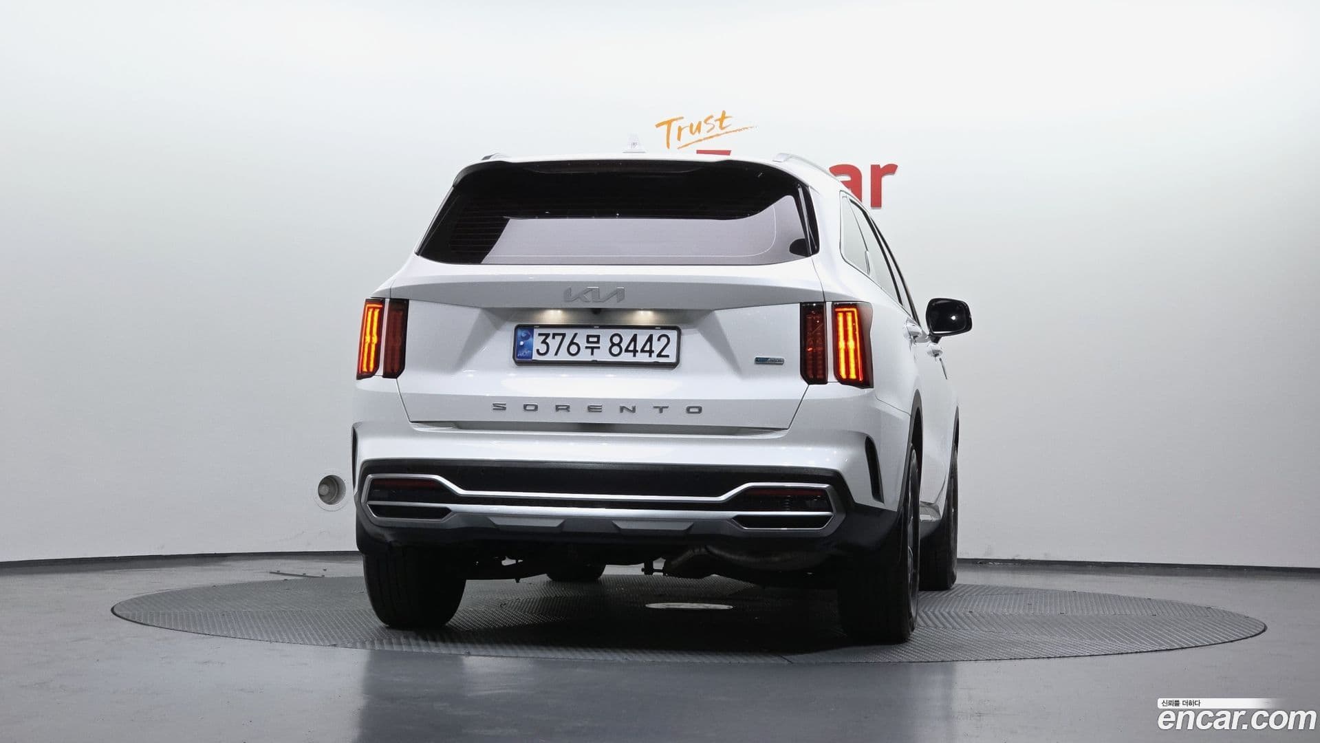 Main__Slider__Photo:Sorento Kia 2022.1-3