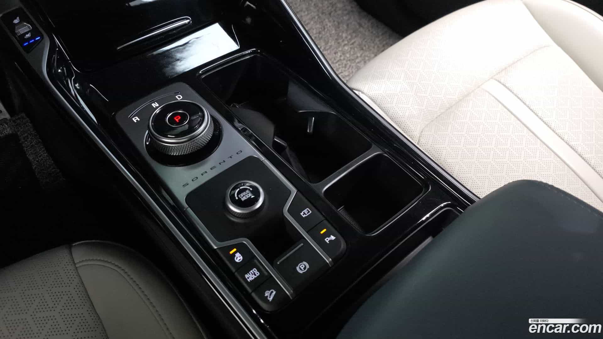 Sorento Kia 2022.1-INNER-009