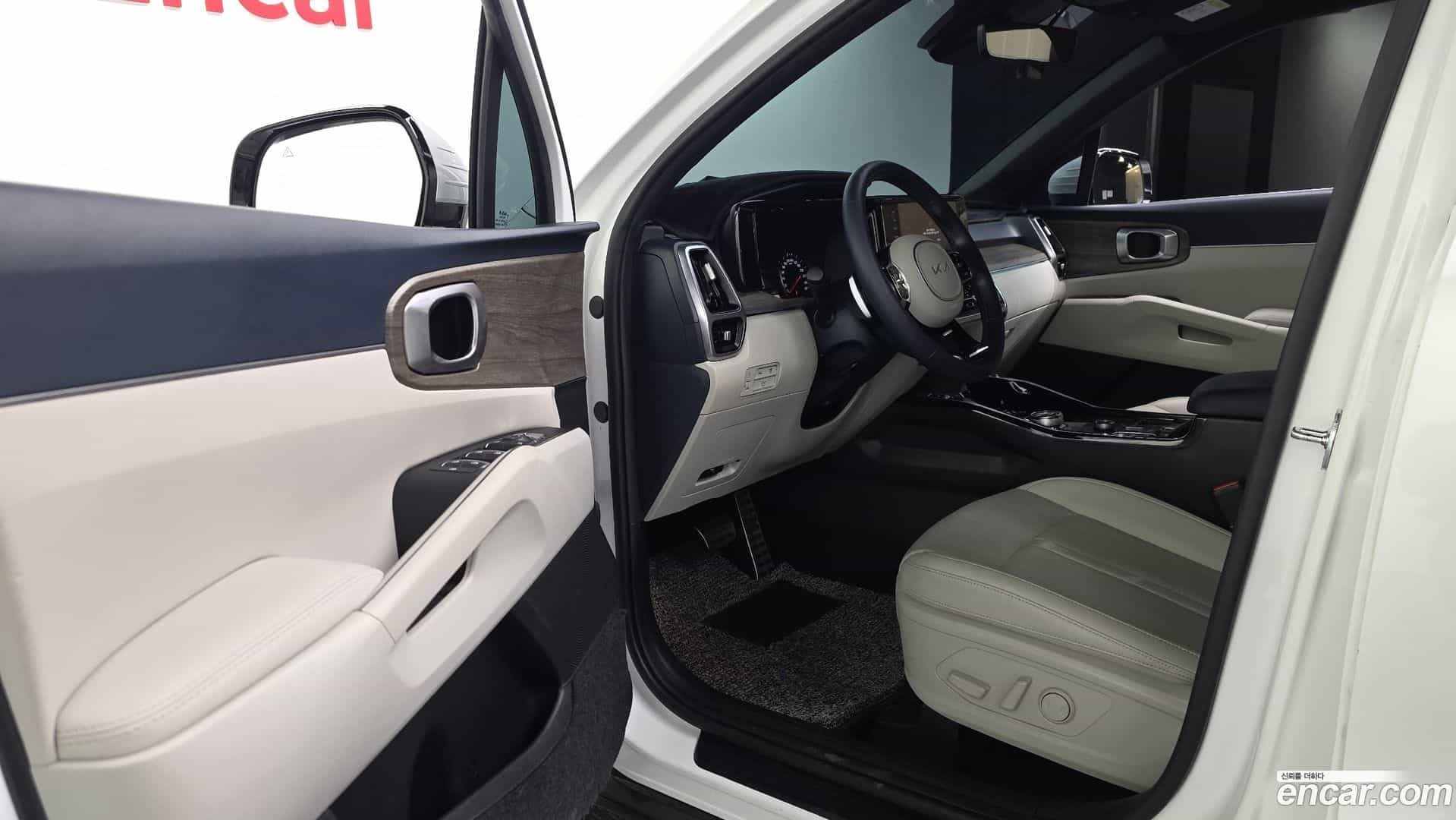 Sorento Kia 2022.1-INNER-010