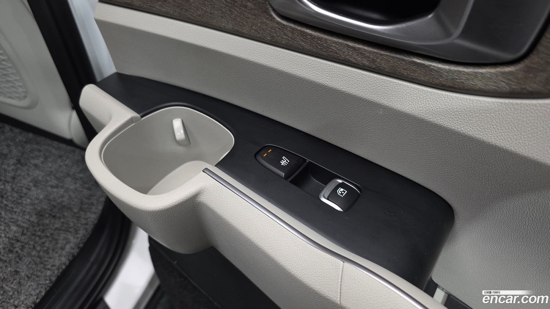 Main__Slider__Photo:Sorento Kia 2022.1-18
