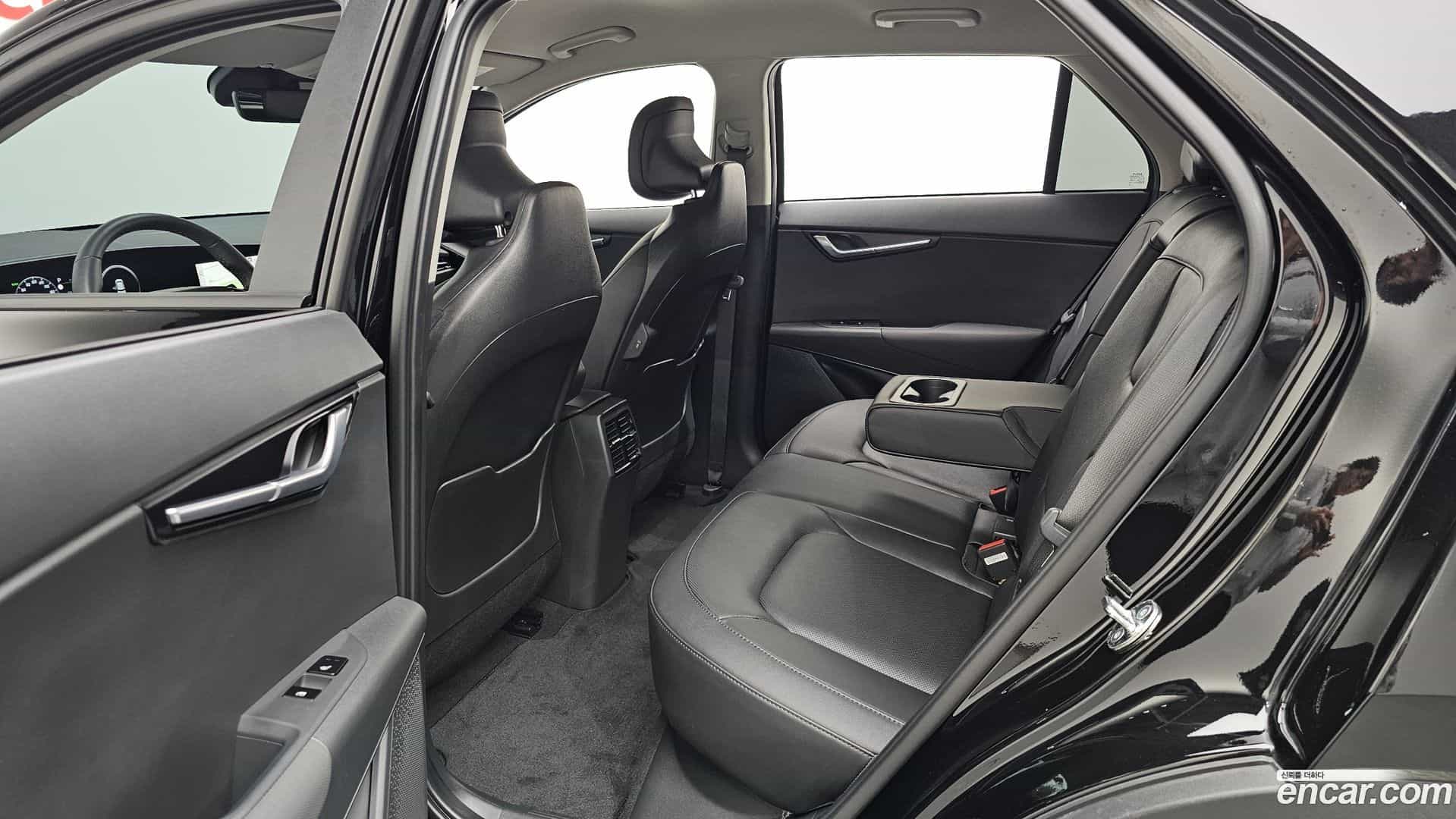 Niro Kia 2023.4-INNER-036